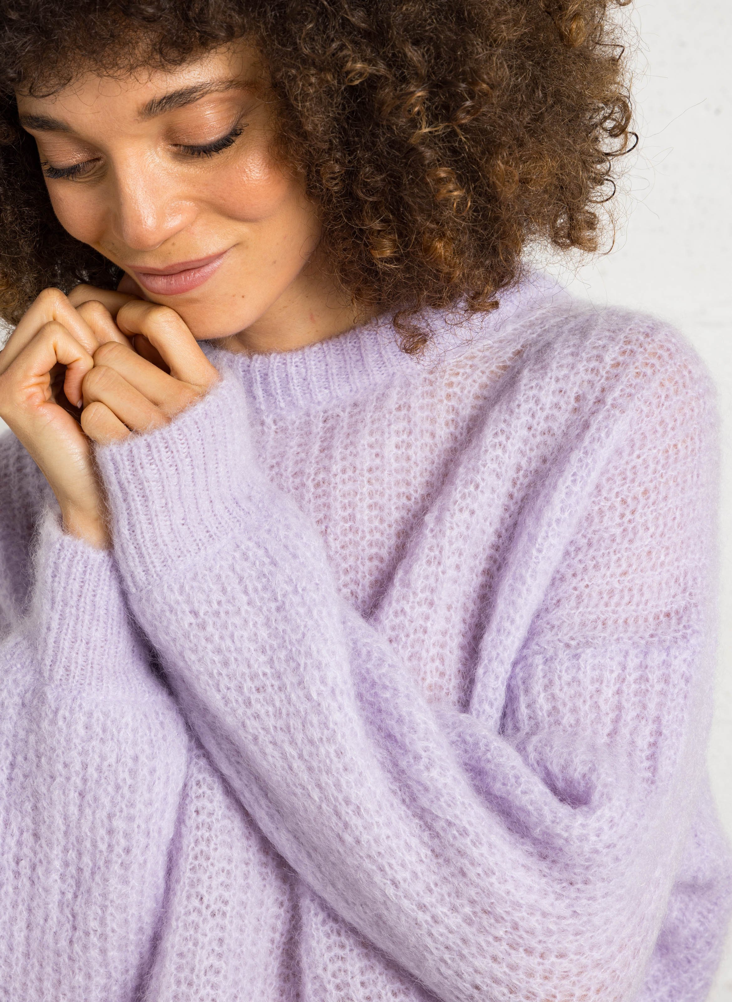 Pull ample uni en mohair mélangé DES PETITS HAUTS Violet