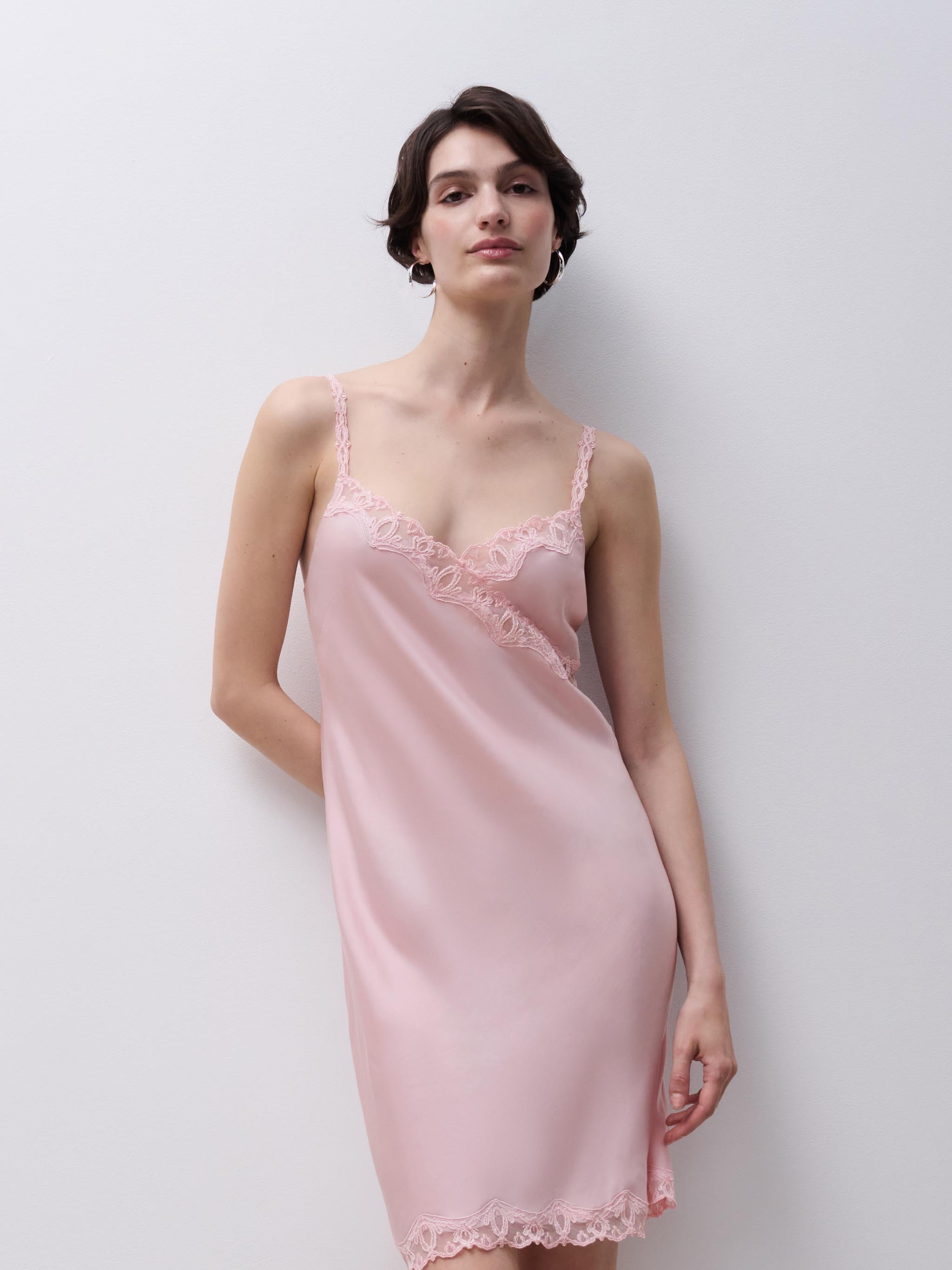 New 1P Italian embroidery nightdress CHANTELLE Pink