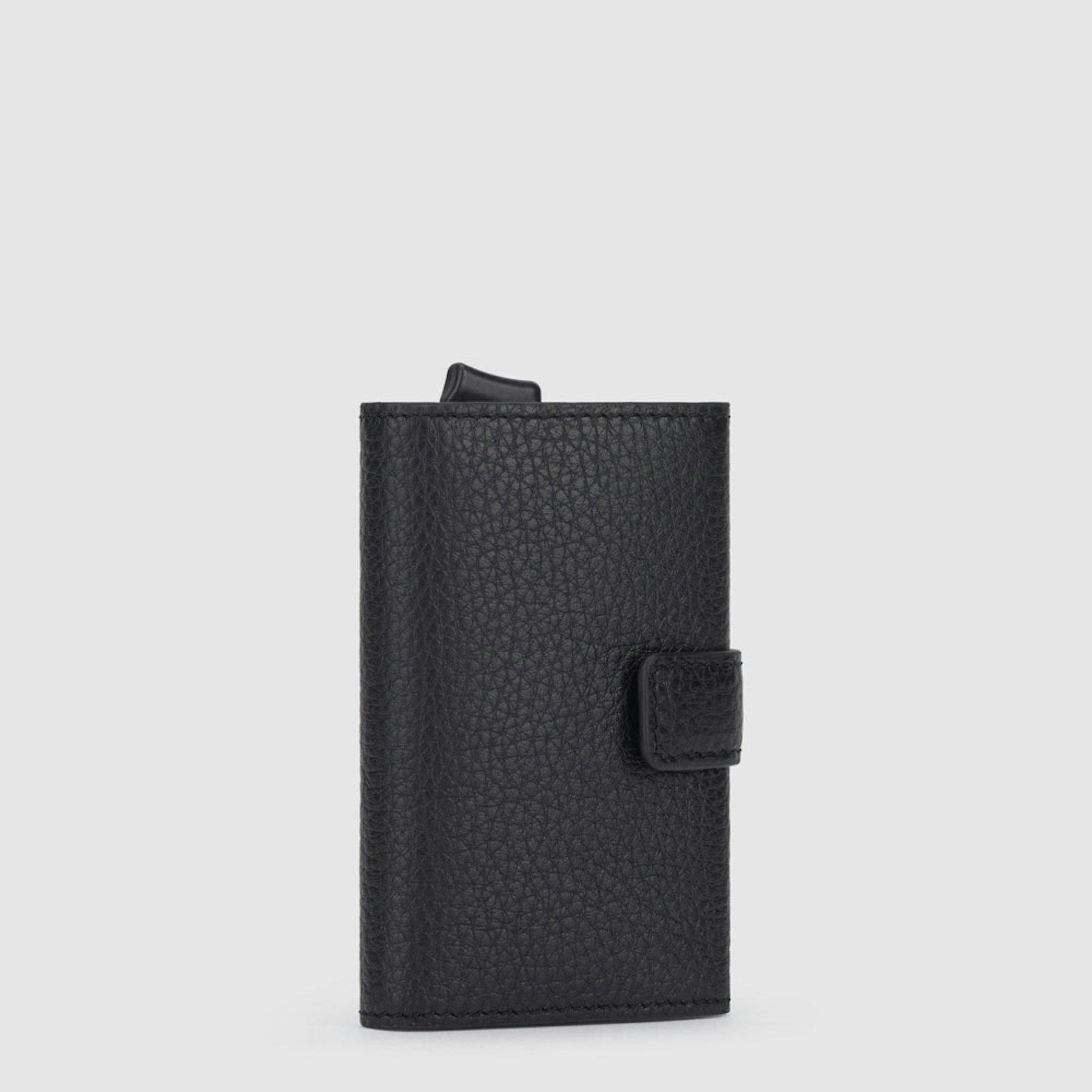 - 100% leather, - 6 cardholder slots, - 1 central compartment, - Size: L10 x H7 cm. PIQUADRO Black