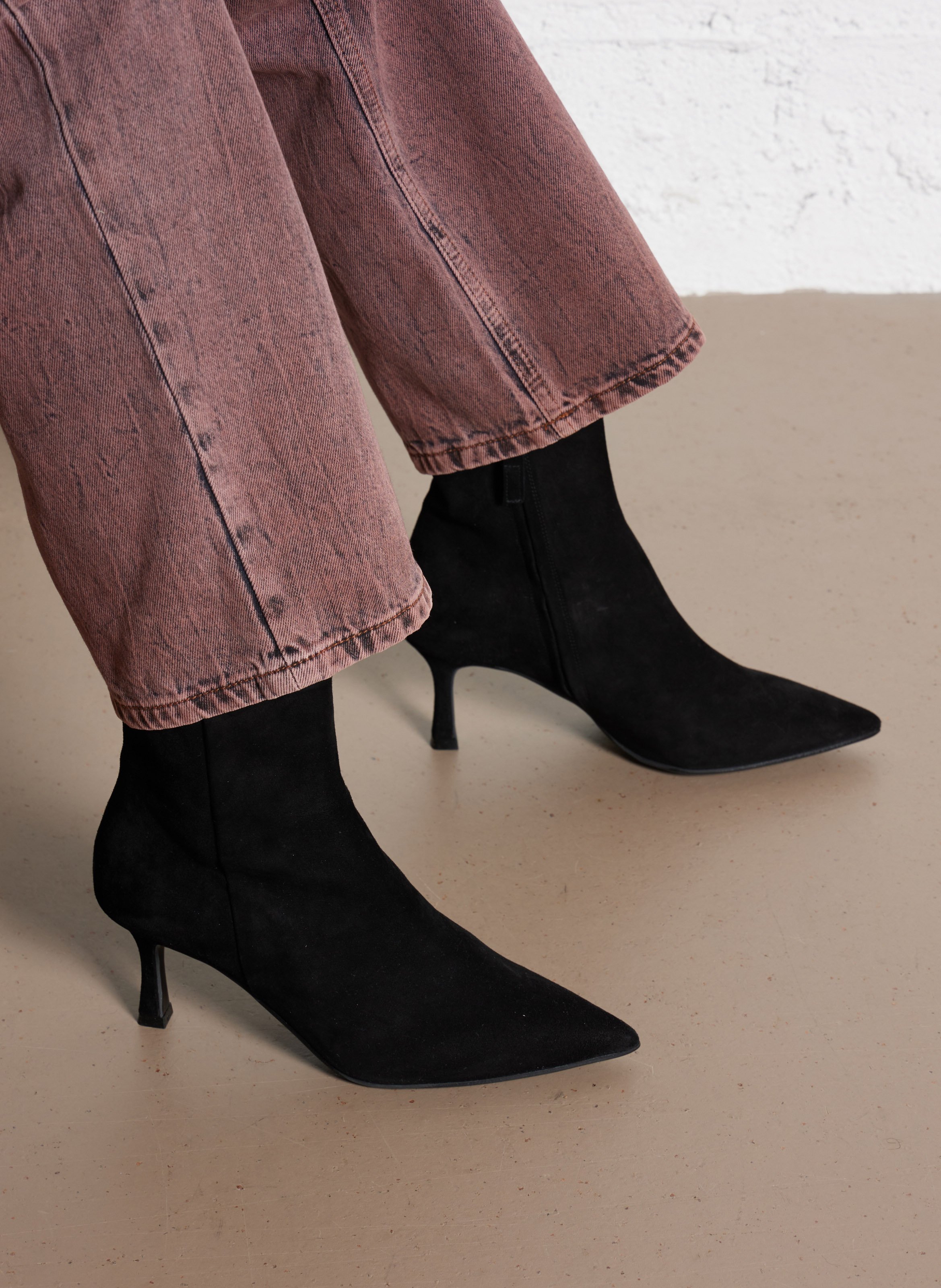 Stiefeletten aus Veloursleder BILLI BI Schwarz