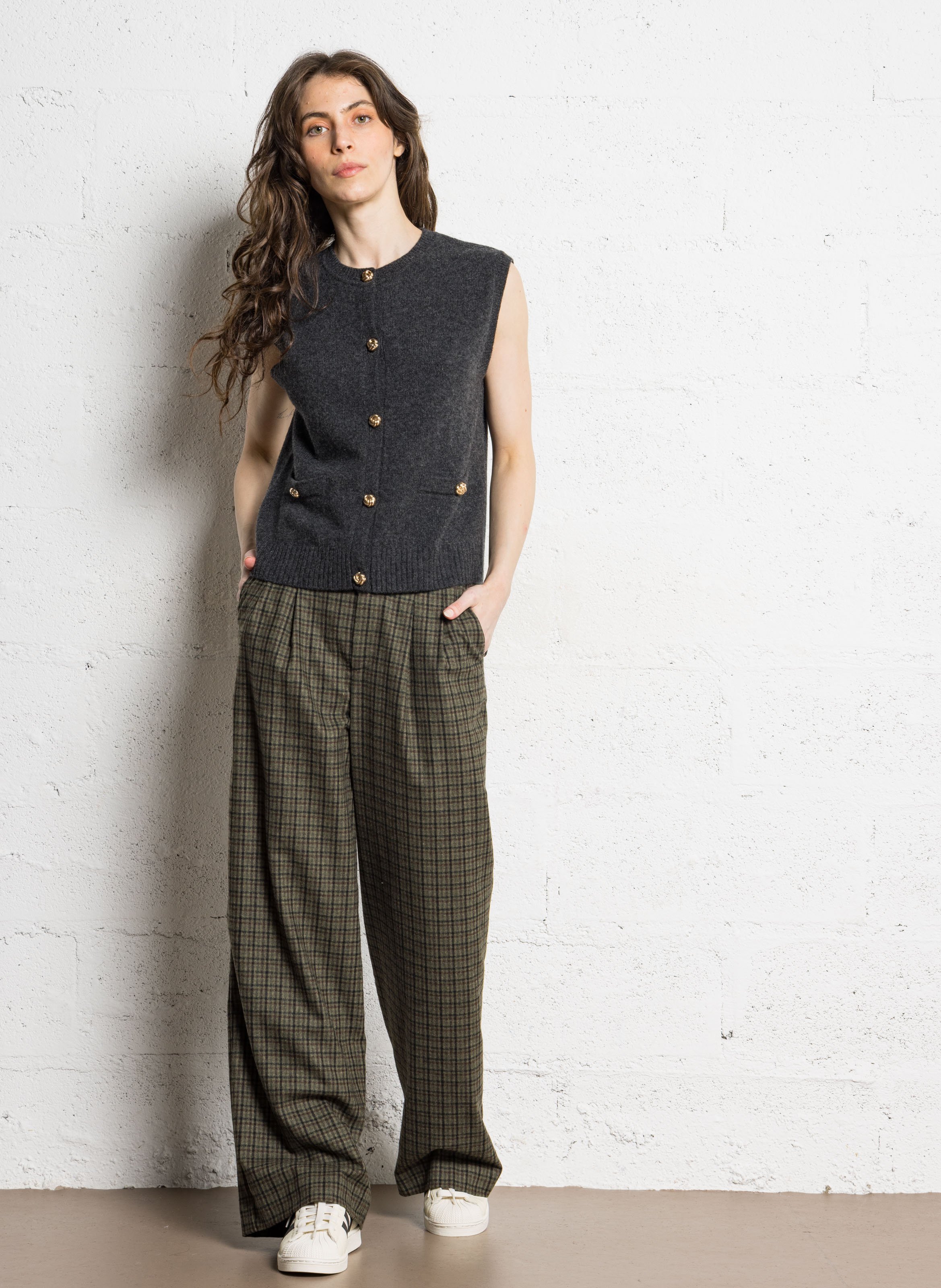 Sleeveless Straight Wool and Cashmere Vest PETITE MENDIGOTE Black