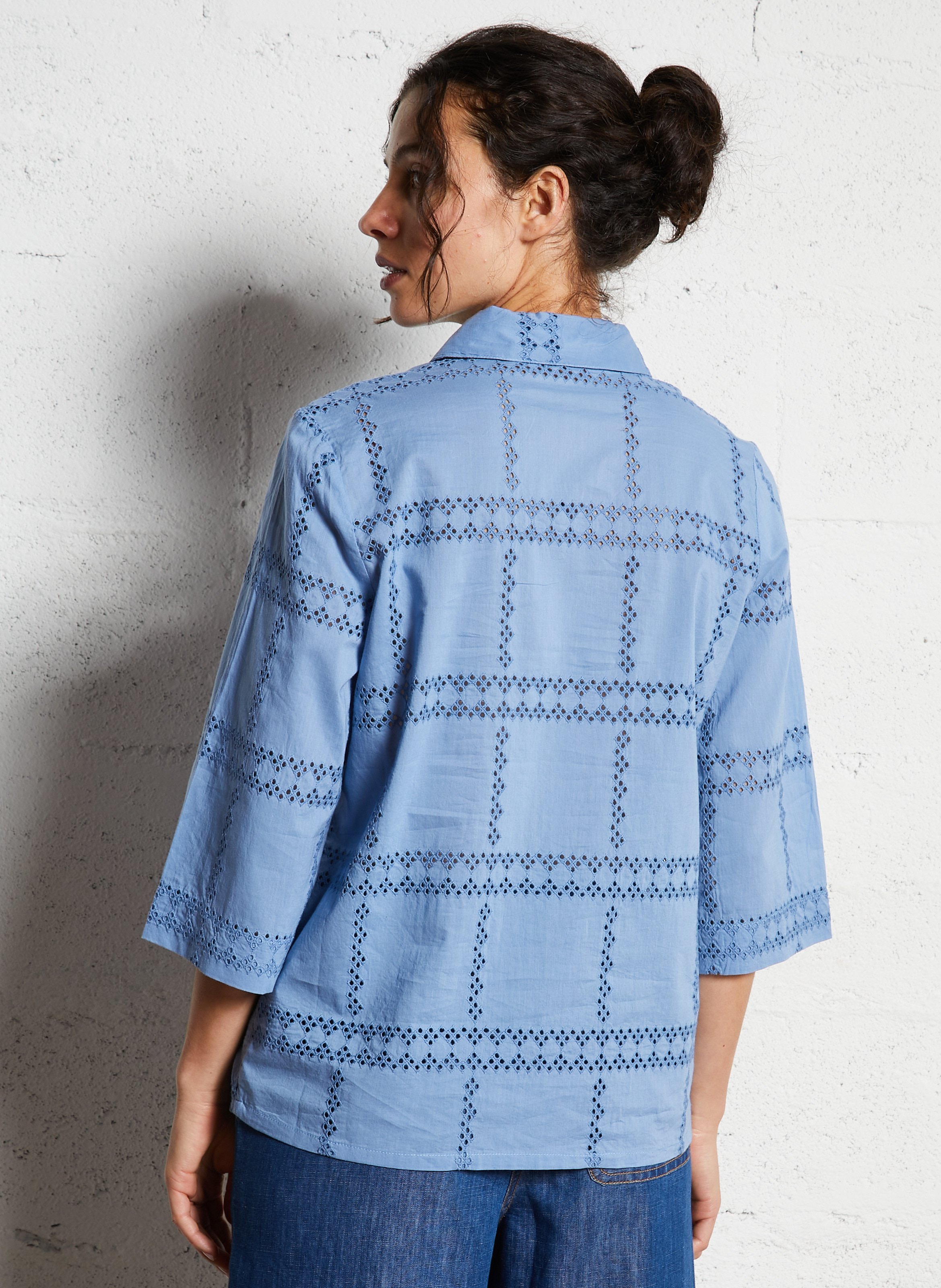 Rechte, katoenen blouse met klassieke kraag en borduursel NICE THINGS Blauw