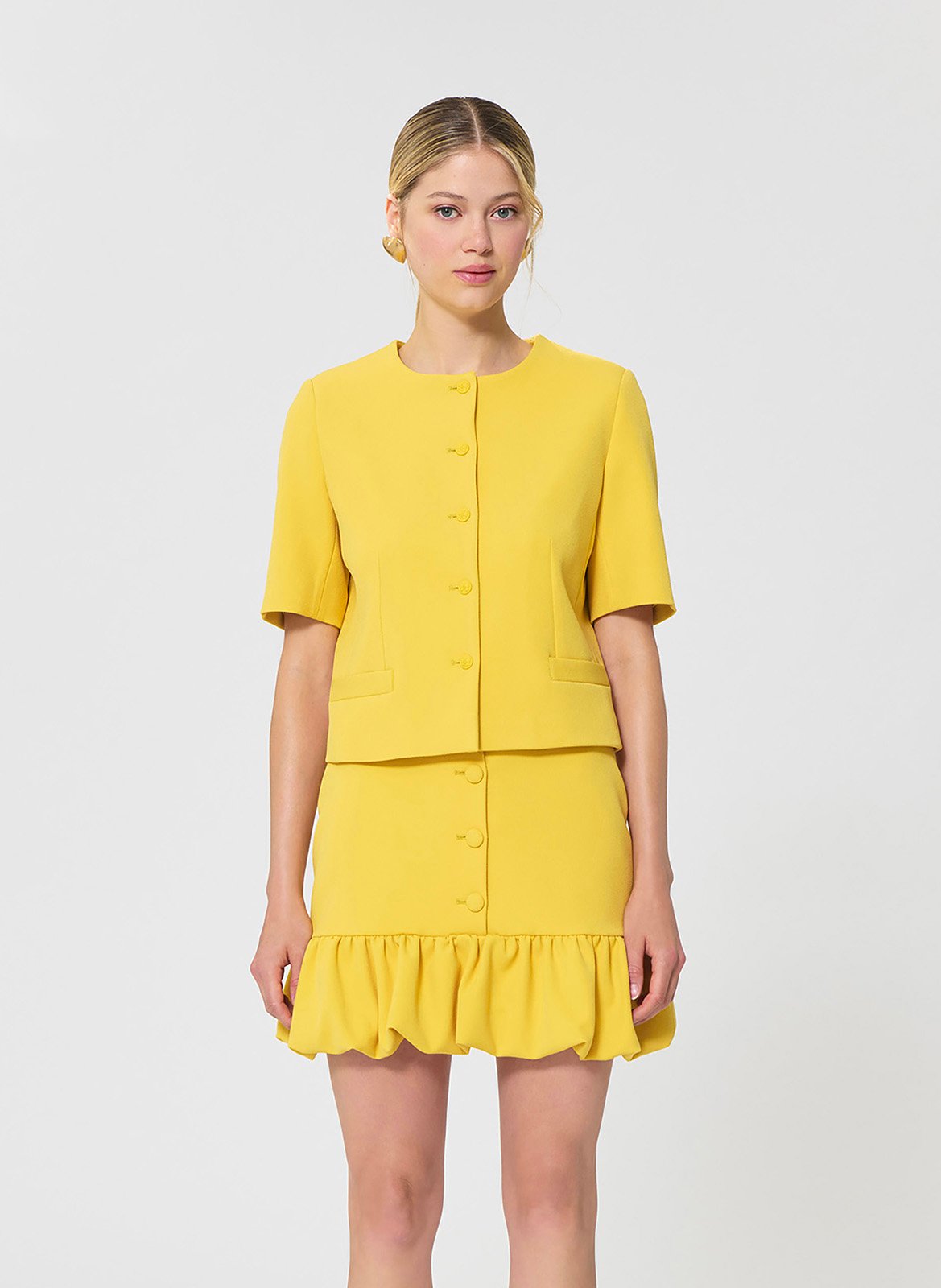 Gerade geschnittene Jacke mit Rundhalsausschnitt TARA JARMON Gelb