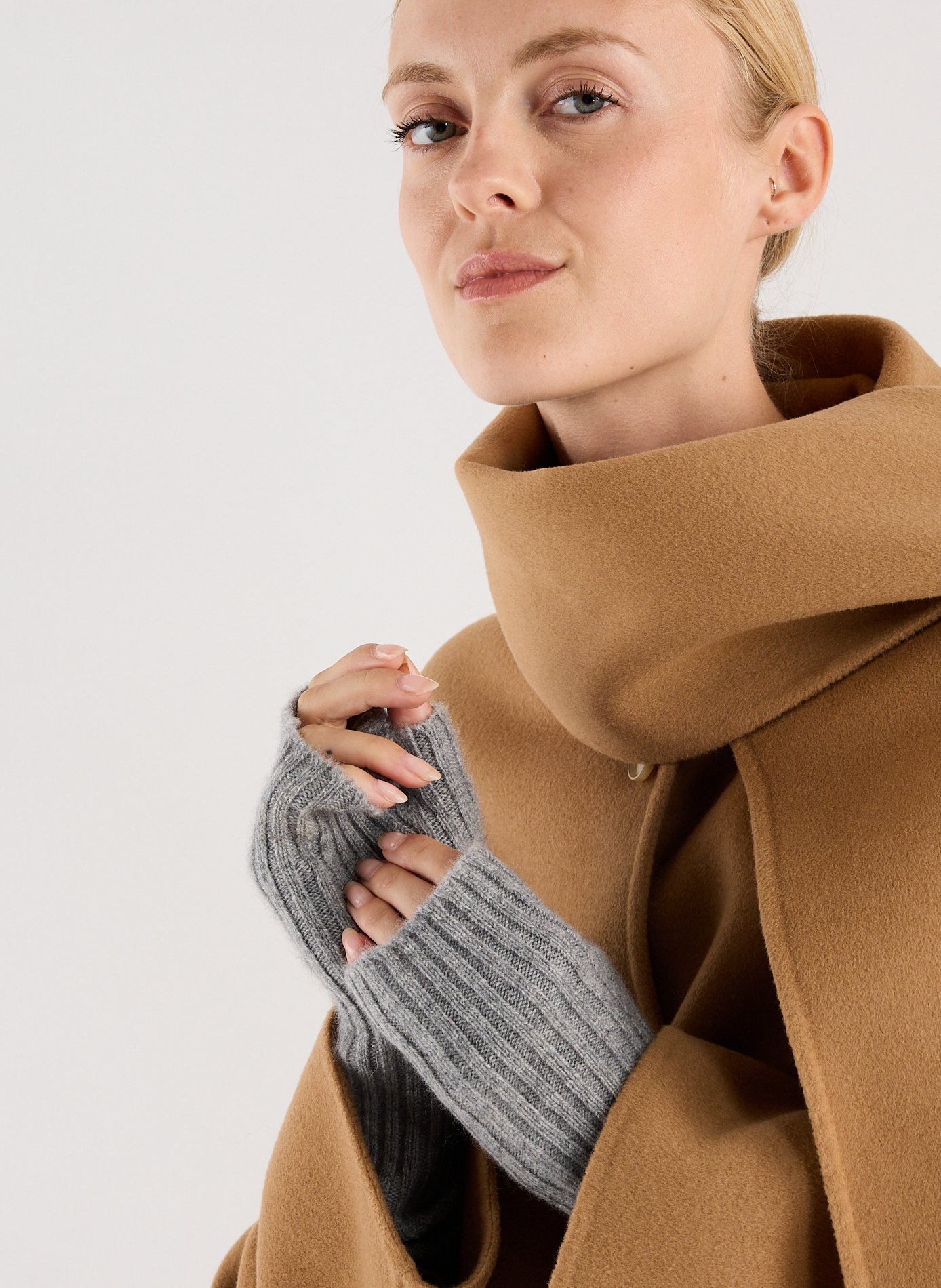 Cashmere fingerless gloves SAISON 1865 Grey