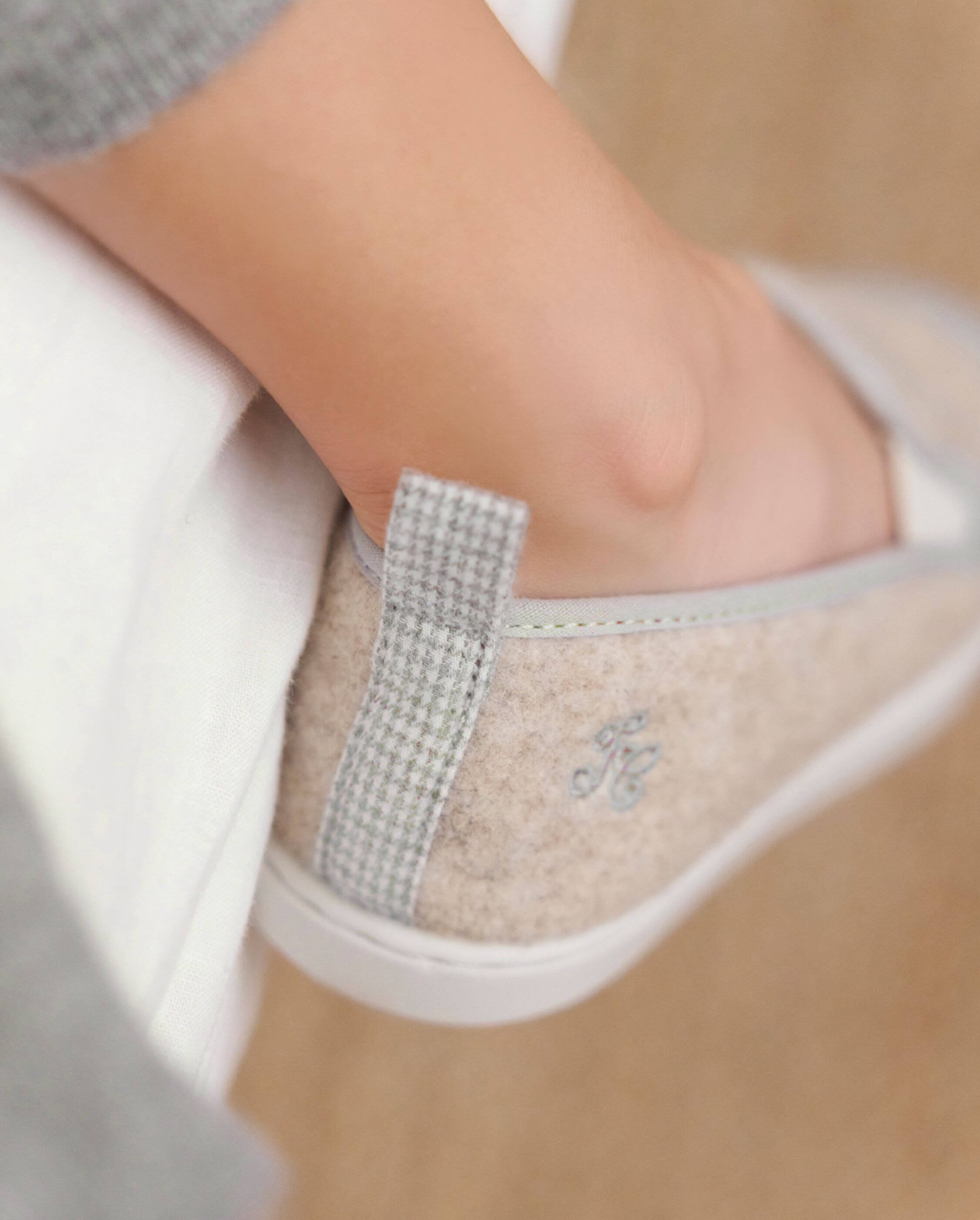 Child slipper collaboration with Tartine et Chocolat, checkered pattern ANGARDE Beige