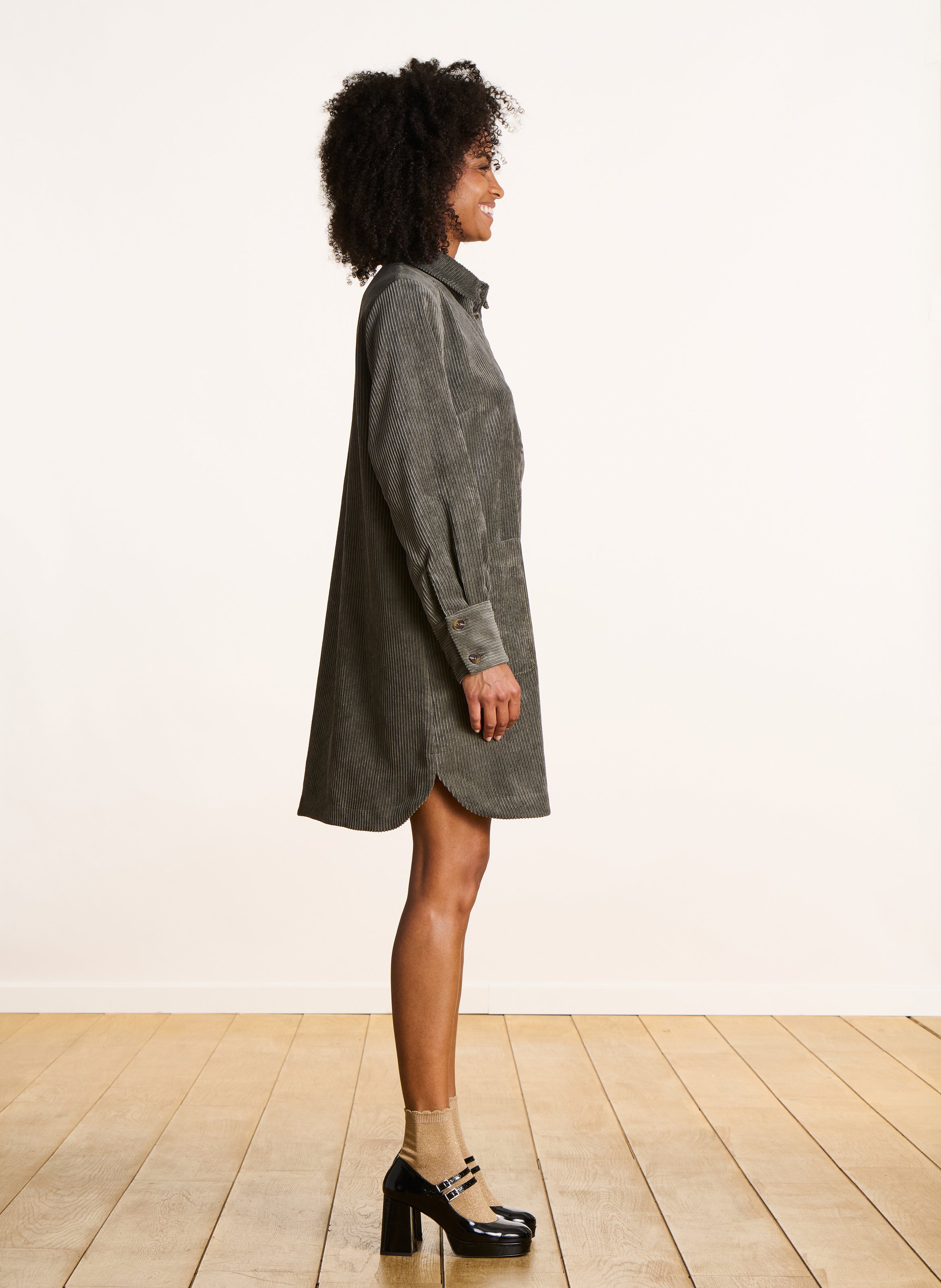 Short corduroy shirt-dress LA FEE MARABOUTEE Green