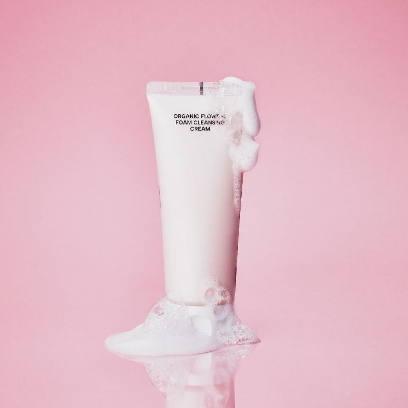 CRÈME NETTOYANTE MOUSSANTE AUX FLEURS BIO FERMENTÉES WHAMISA No color