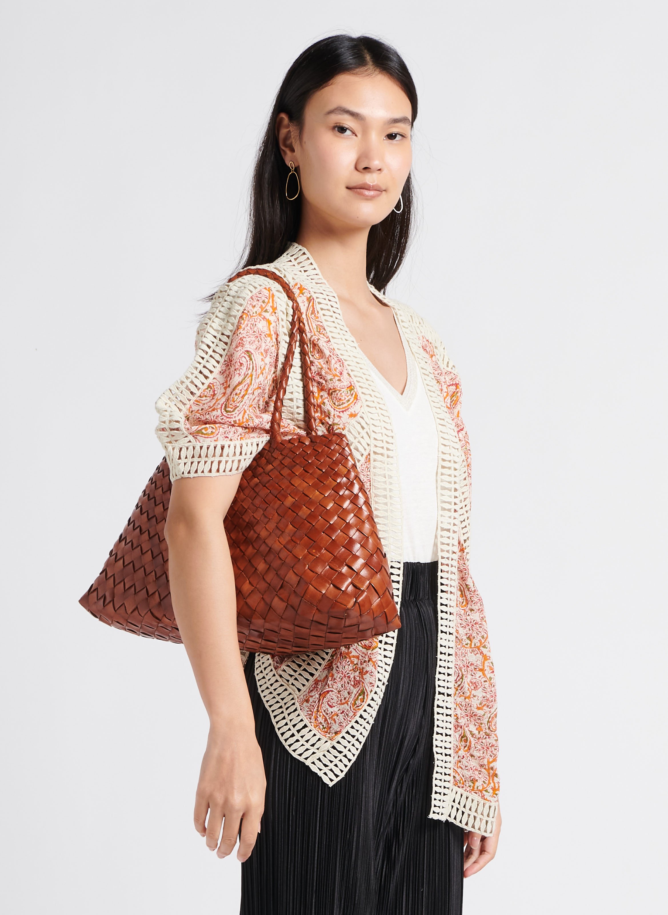 Gewebter Korb aus Leder DRAGON DIFFUSION Braun