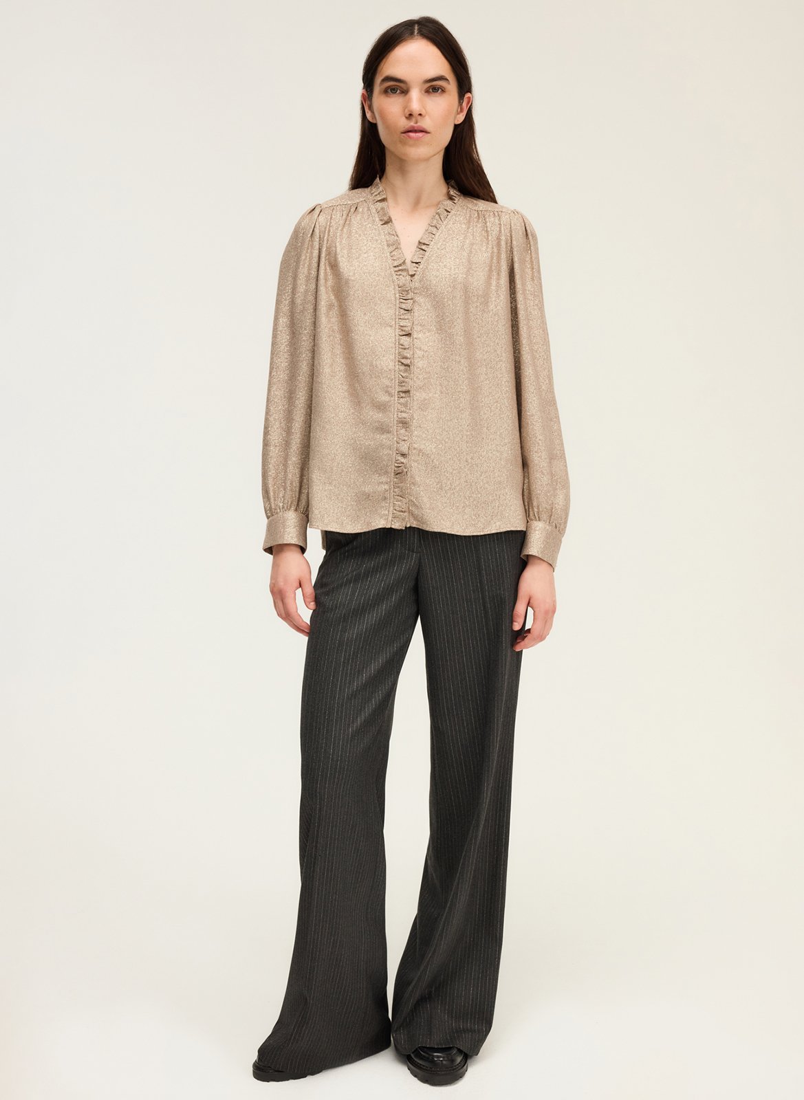 Straight V-neck shiny shirt PABLO Golden