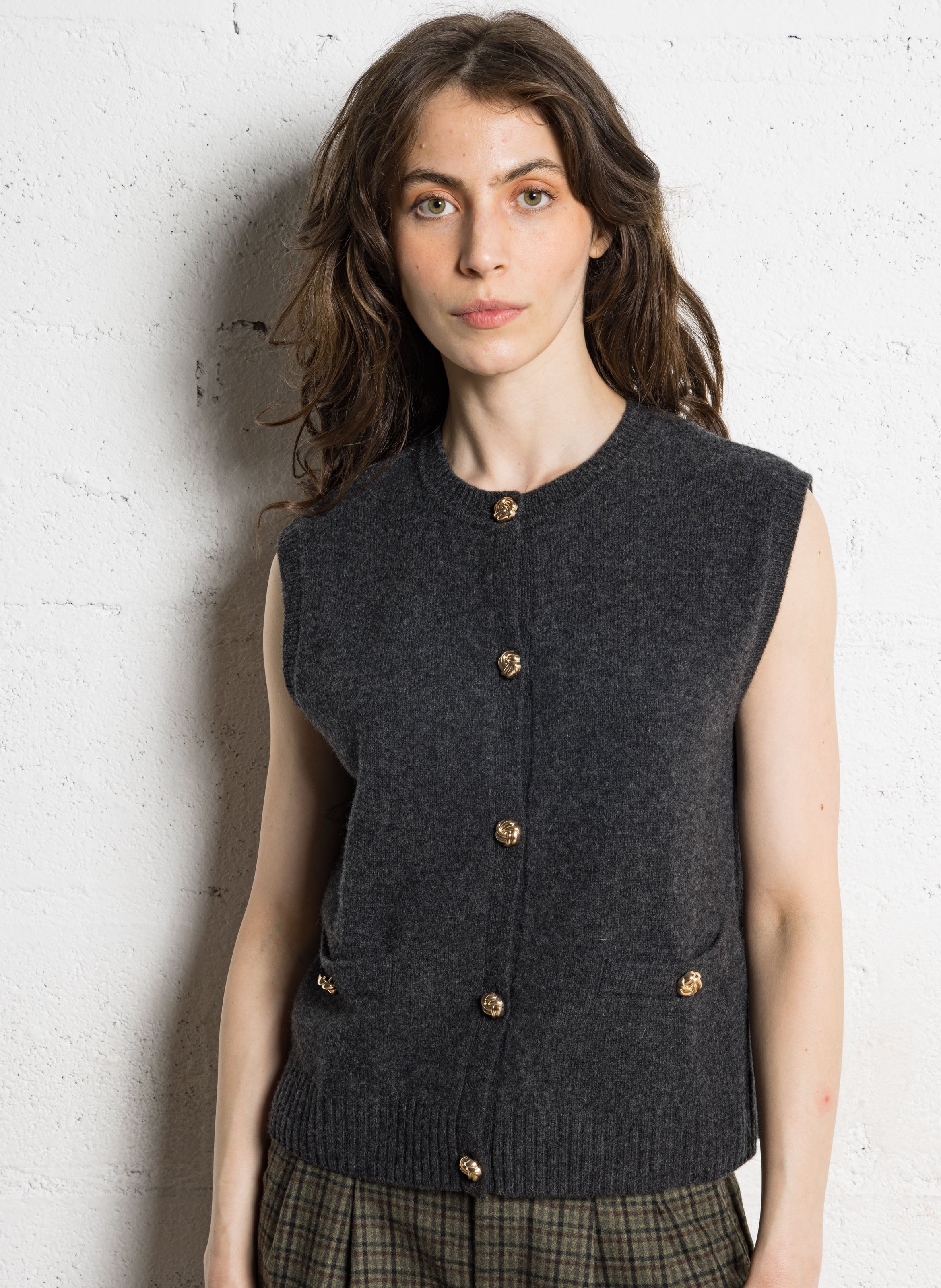 Sleeveless Straight Wool and Cashmere Vest PETITE MENDIGOTE Black