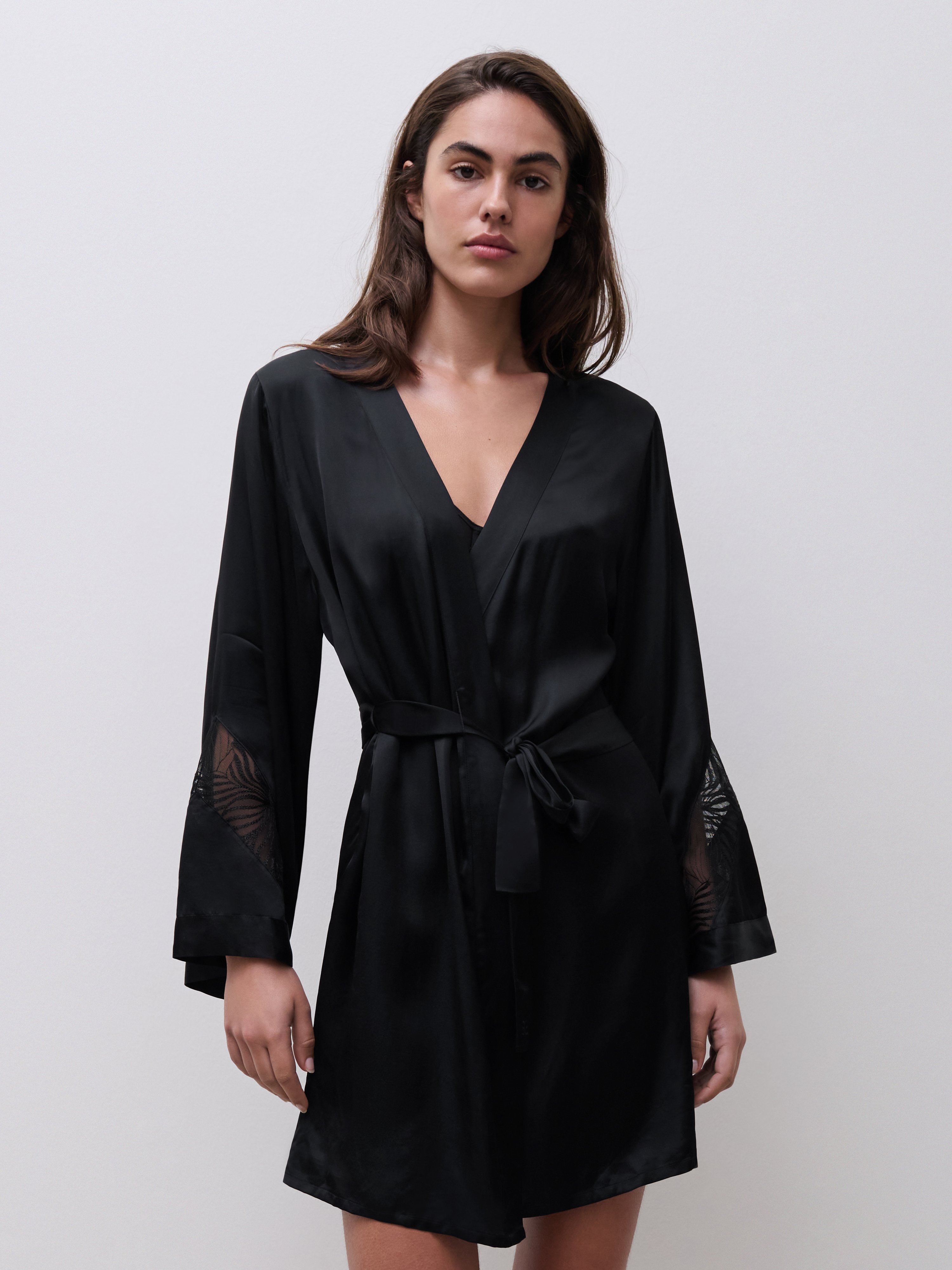 Embroidered kimono CHANTELLE Black