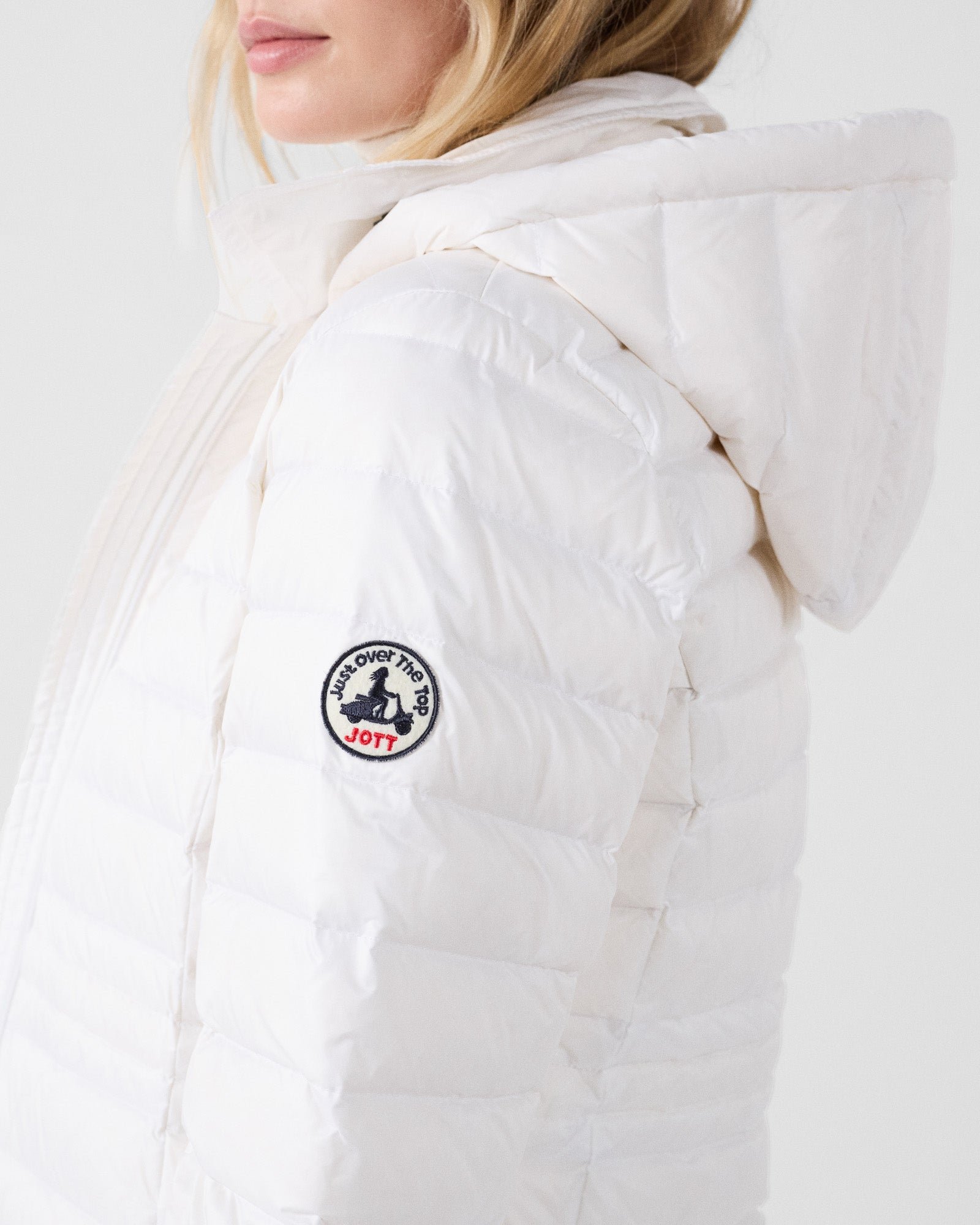 Long hooded puffer coat vero 2.0 JOTT White