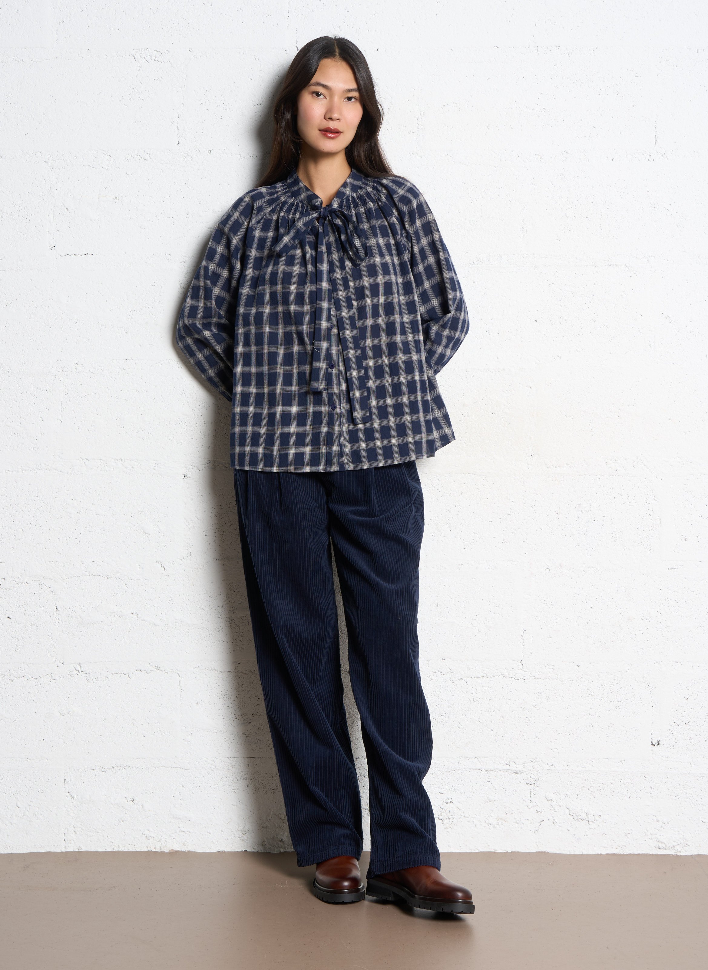 Baumwollbluse mit Schluppenkragen THE KORNER Blau