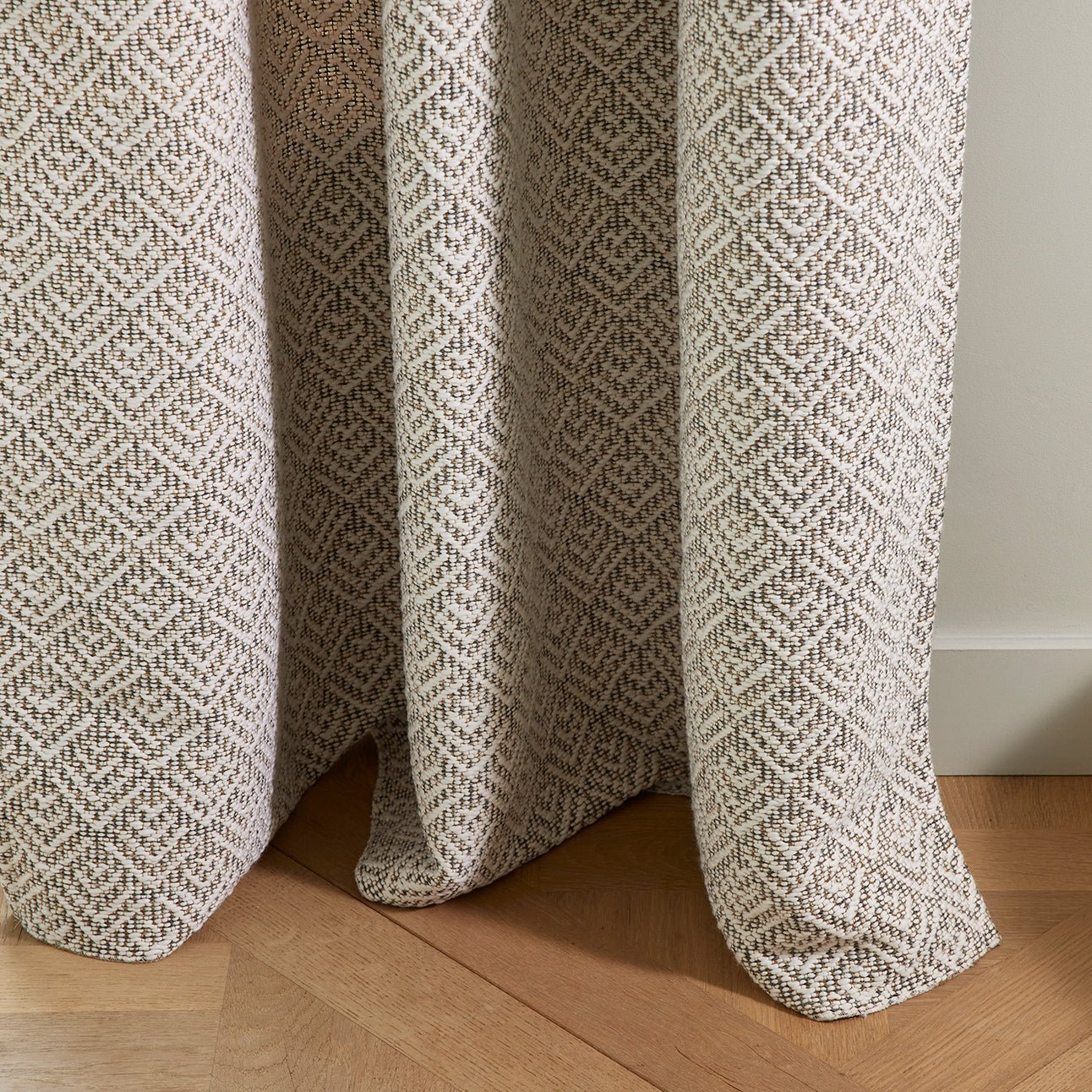 Curtain with gilt eyelets MADURA Beige