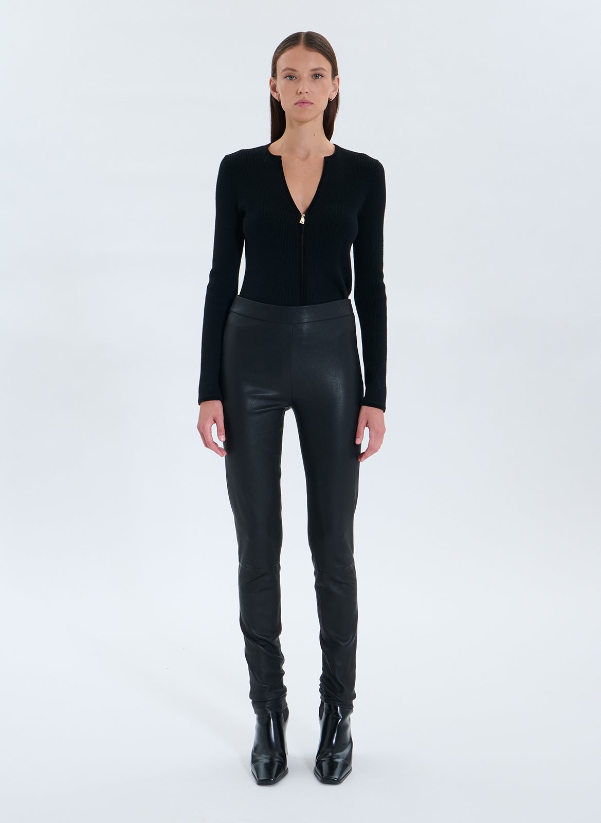 Skinny leather pants in plain color ZAPA