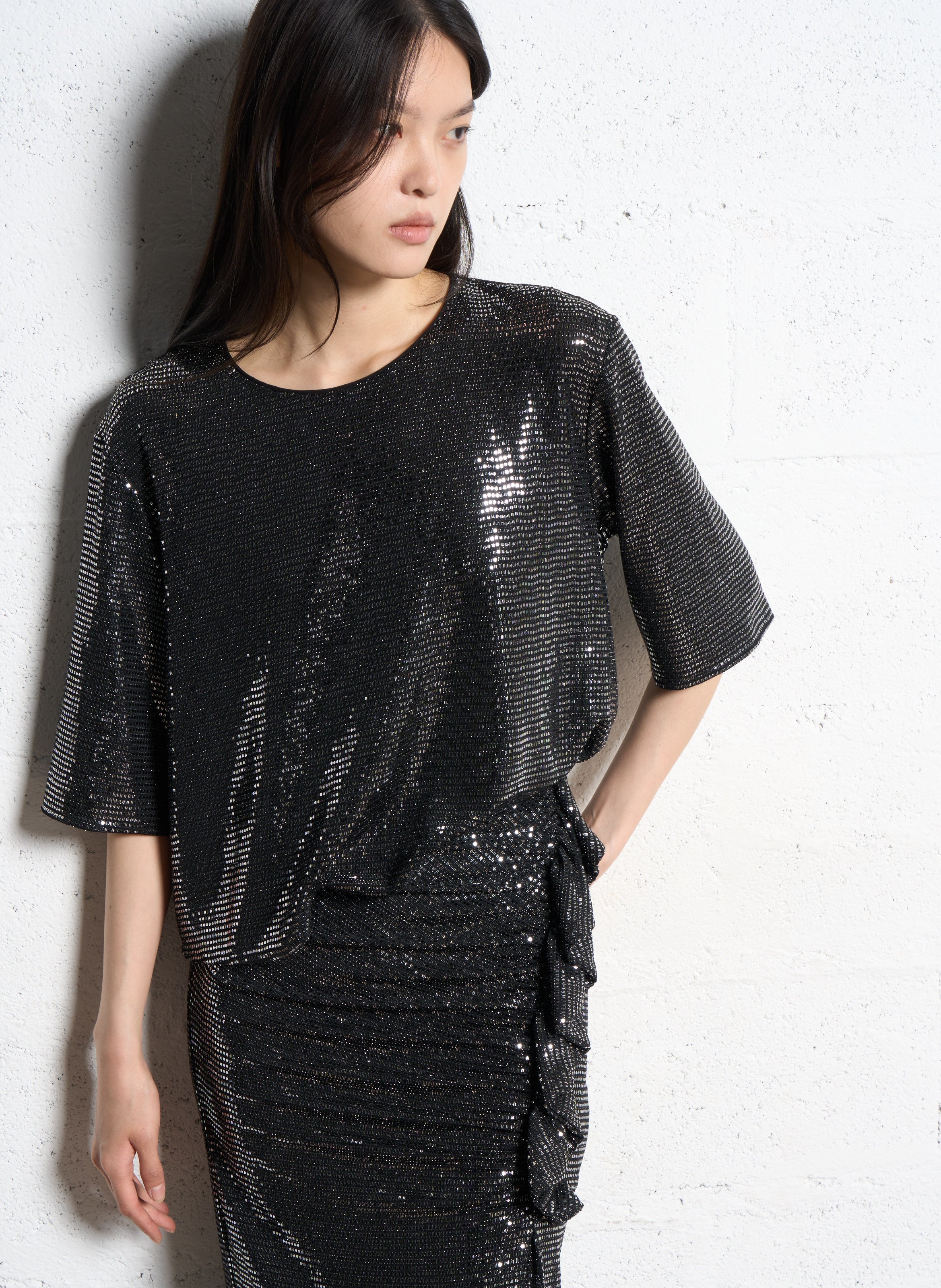 Großes Top mit kurzen Paillettenärmeln SUNCOO Silber