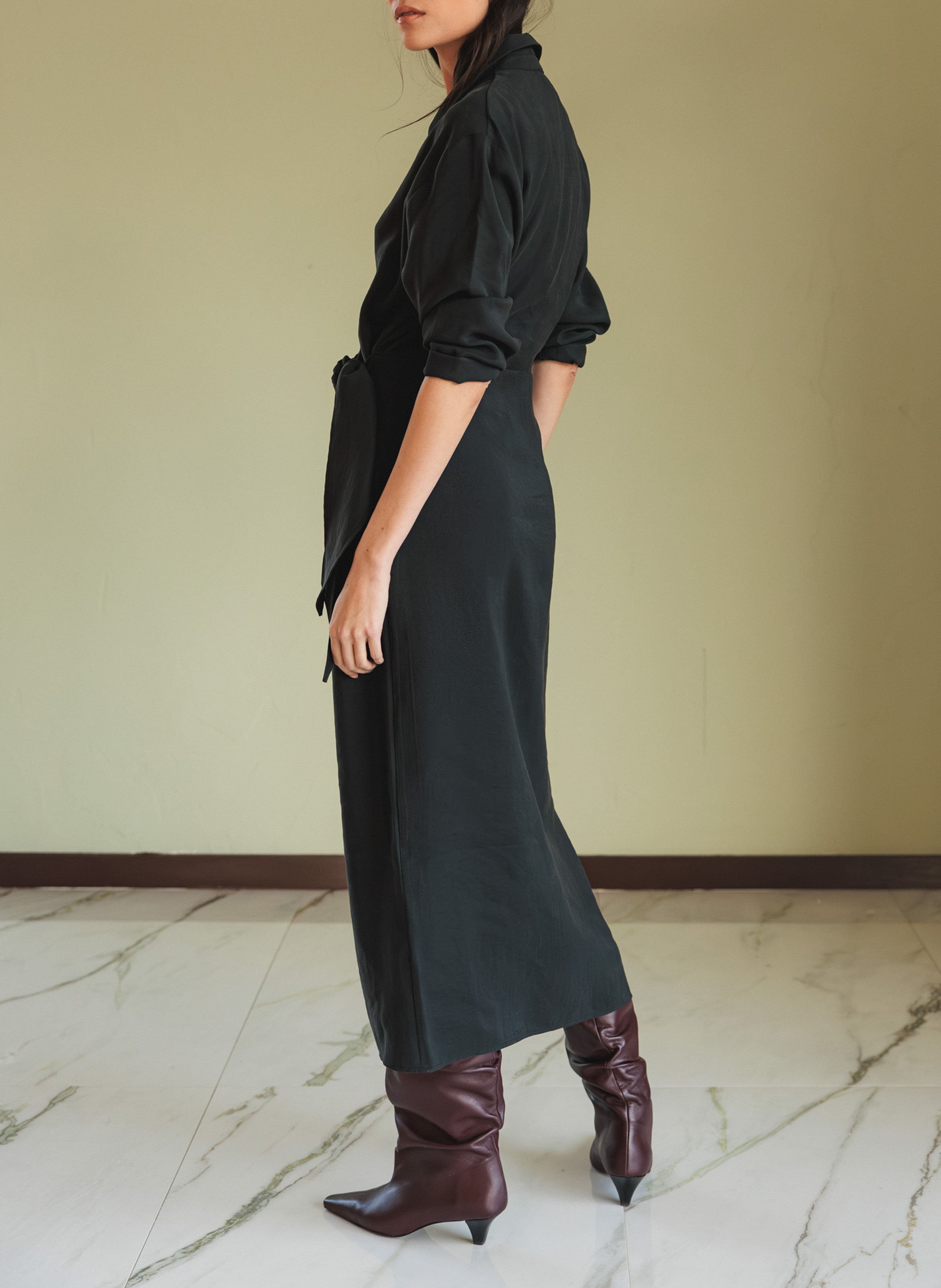 Robe longue ceinturée ajustée INDI & COLD Noir