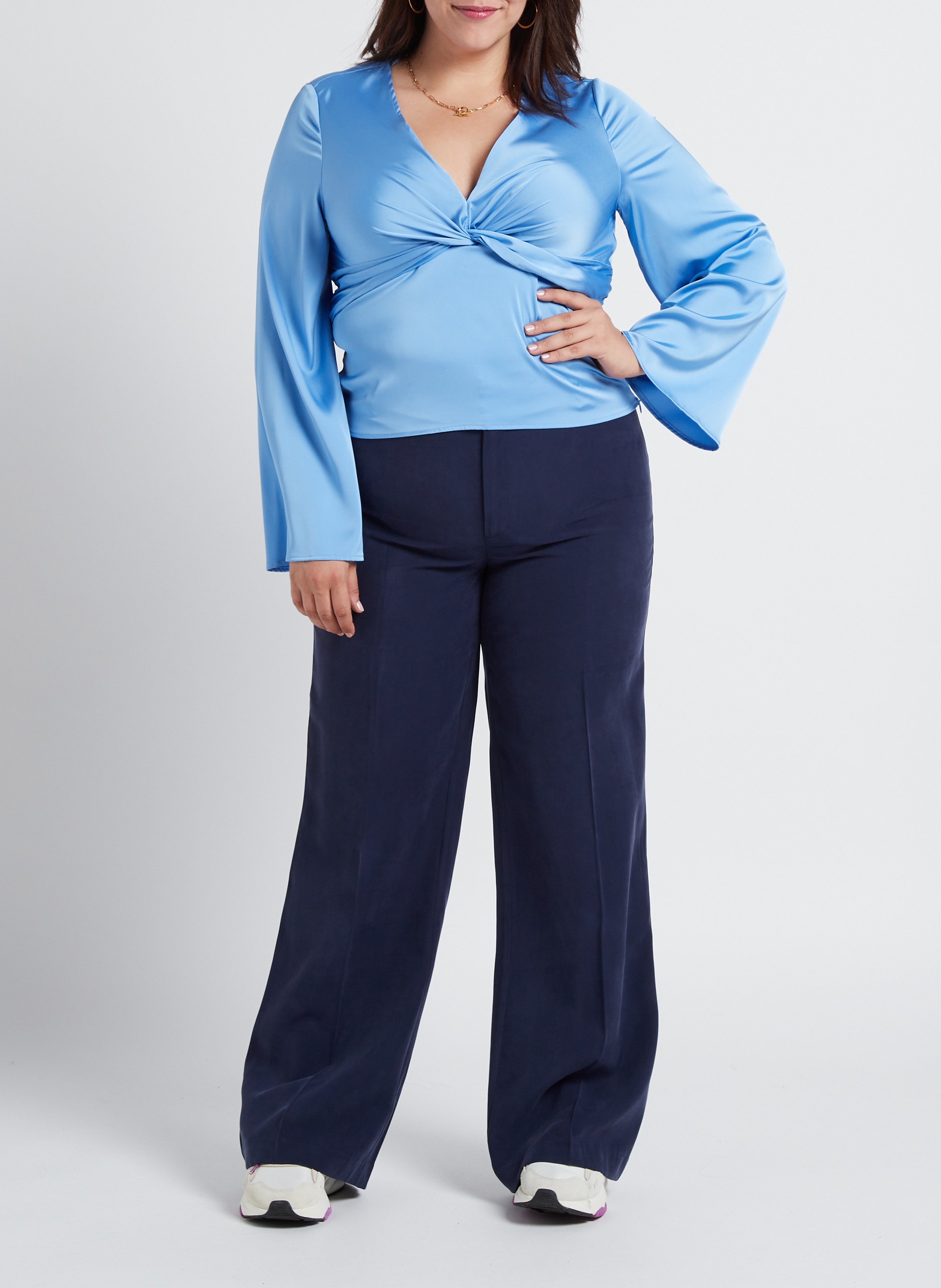 Fließende, gerade geschnittene Hose GINA TRICOT Blau