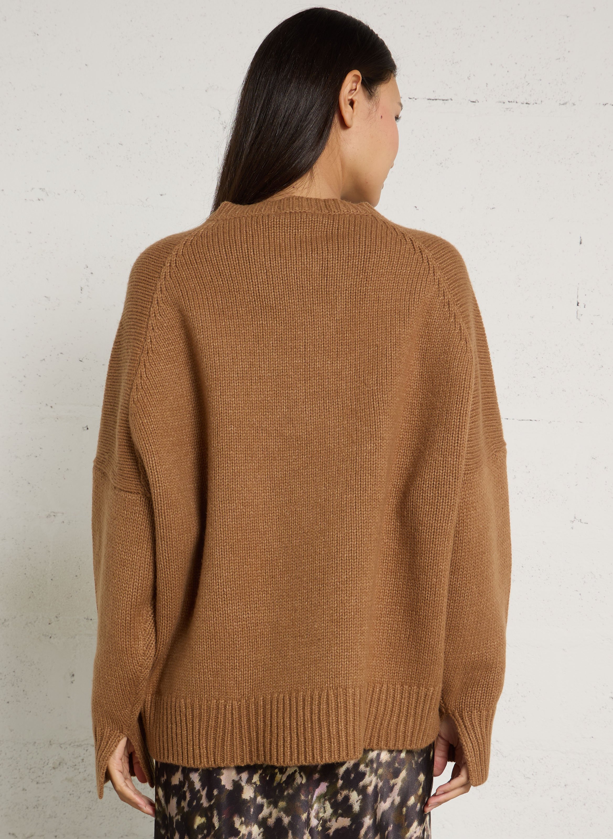 Loose-fit wool-blend sweater with V-neck BELLEROSE Brown