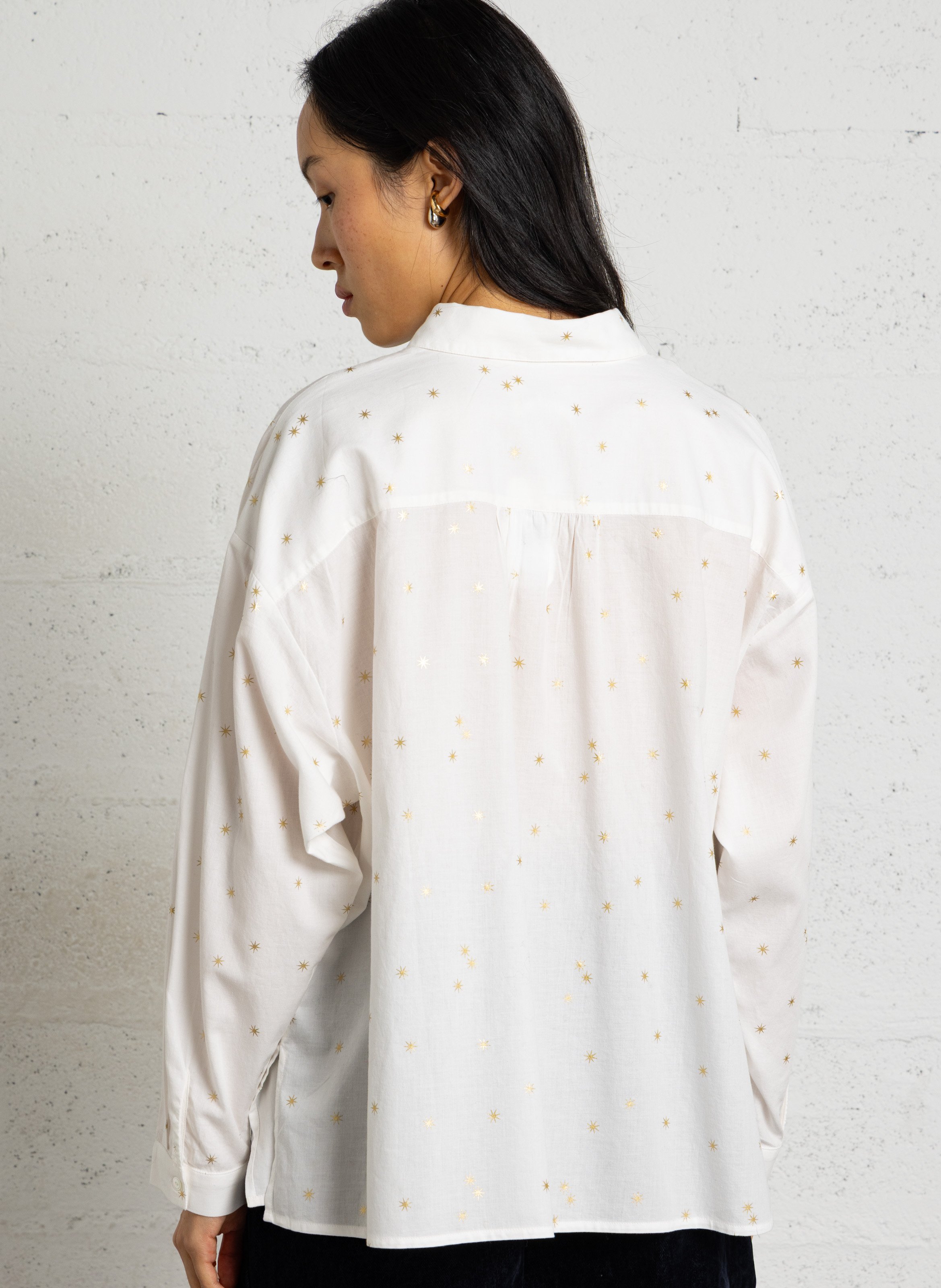 Loose-fitting star print cotton shirt DES PETITS HAUTS White