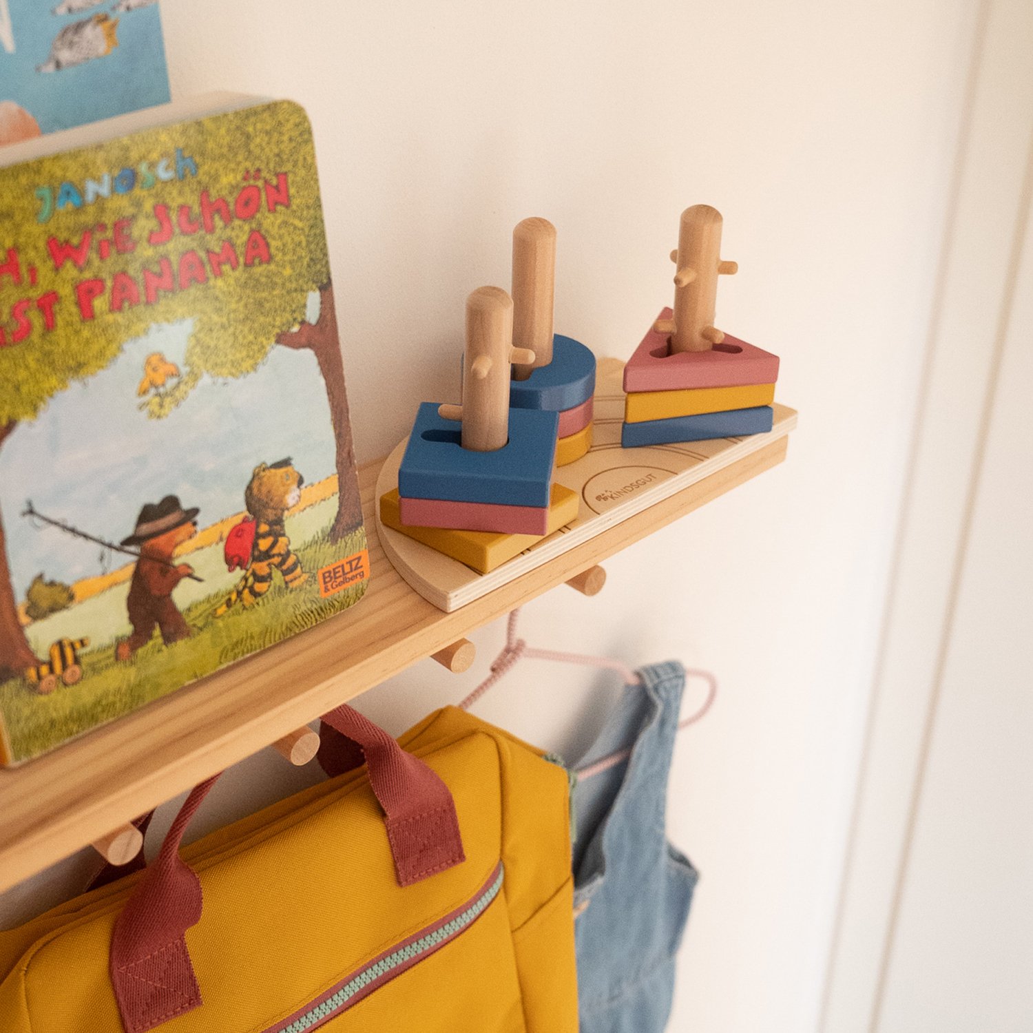 Elias rainbow peg puzzle KINDSGUT Red