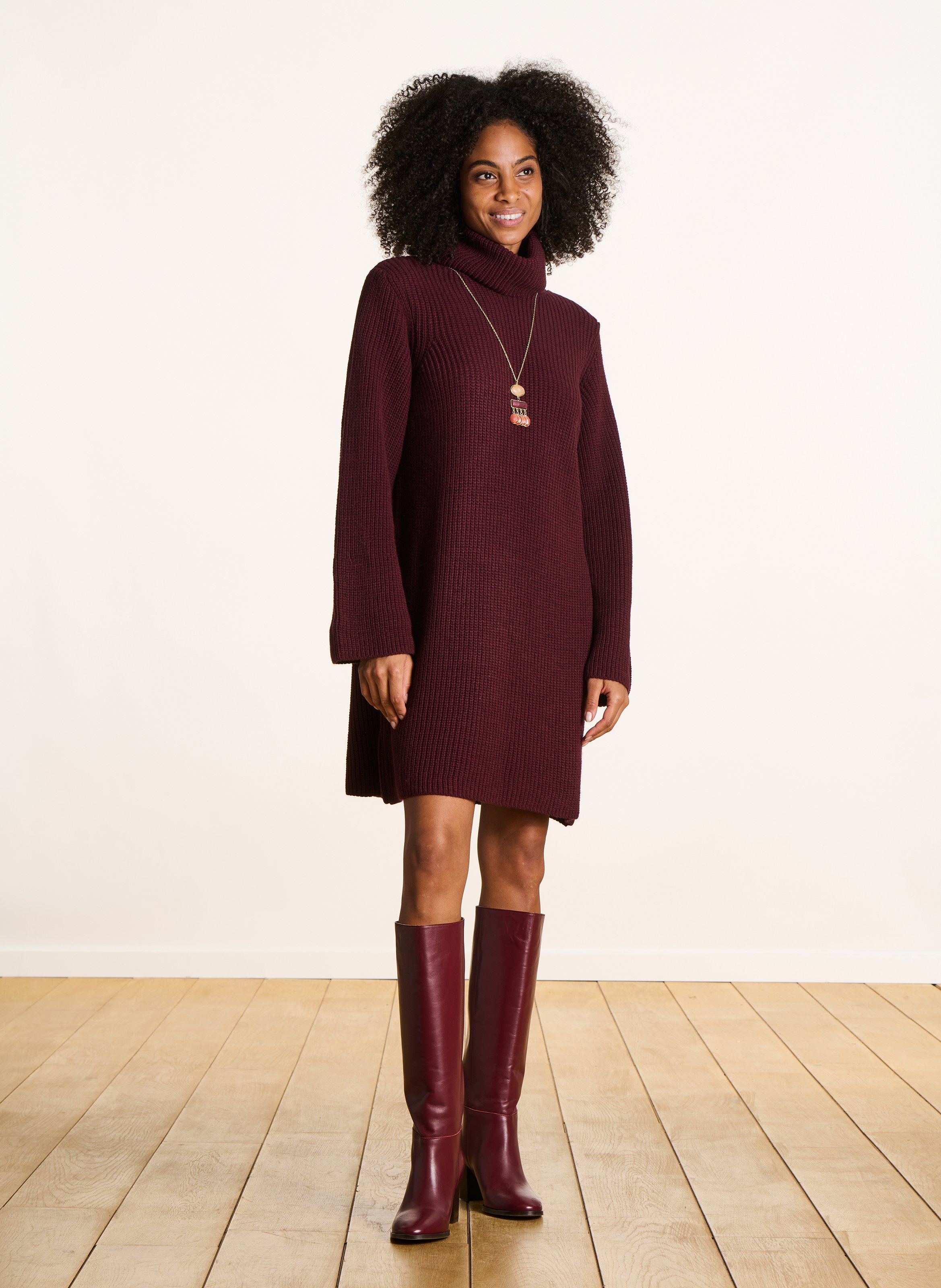 Short dress in beaded ribbed knit LA FEE MARABOUTEE