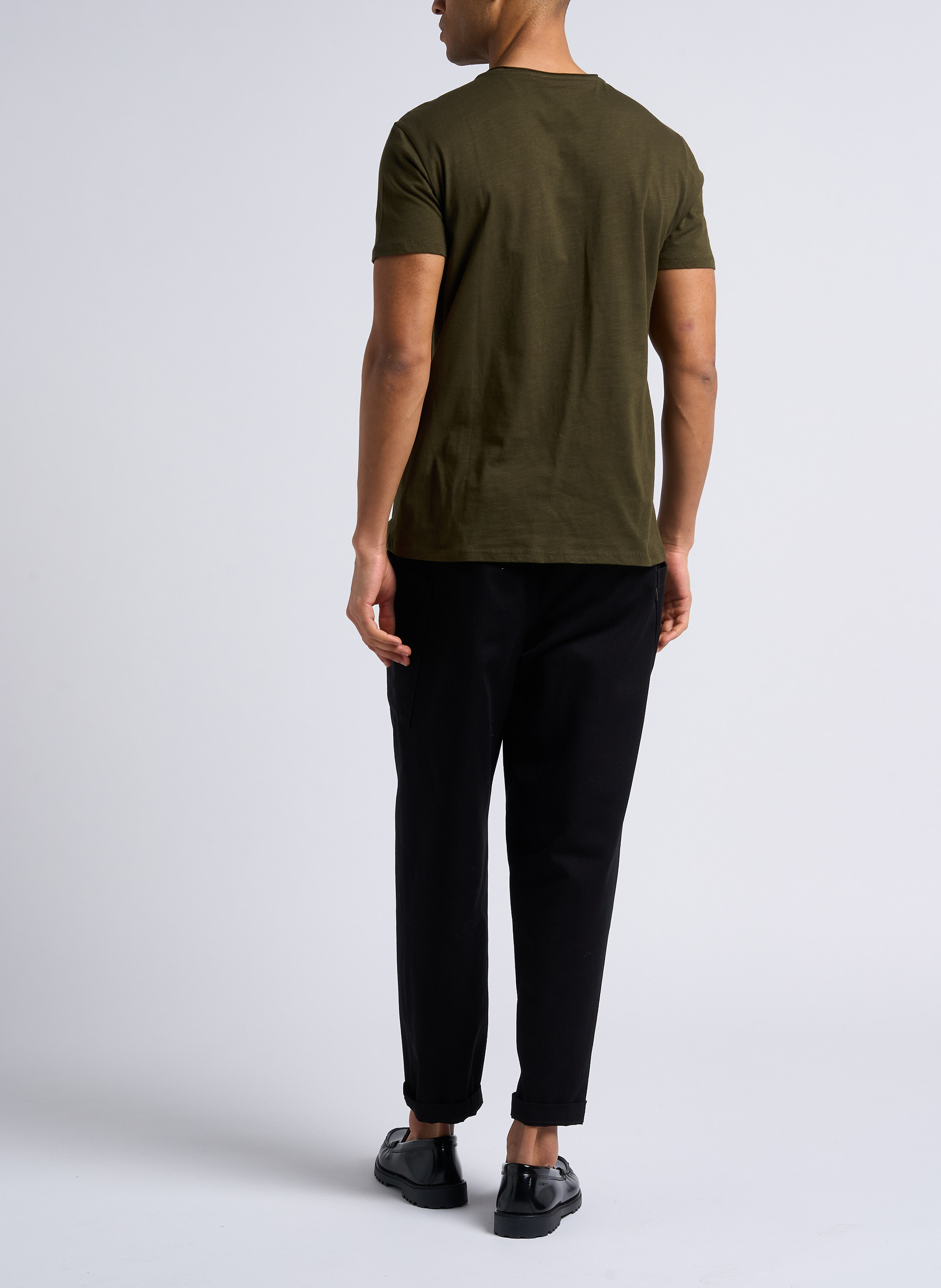 T-Shirt aus Baumwoll-Flammgarn mit V-Ausschnitt, Slim Fit IKKS Khaki