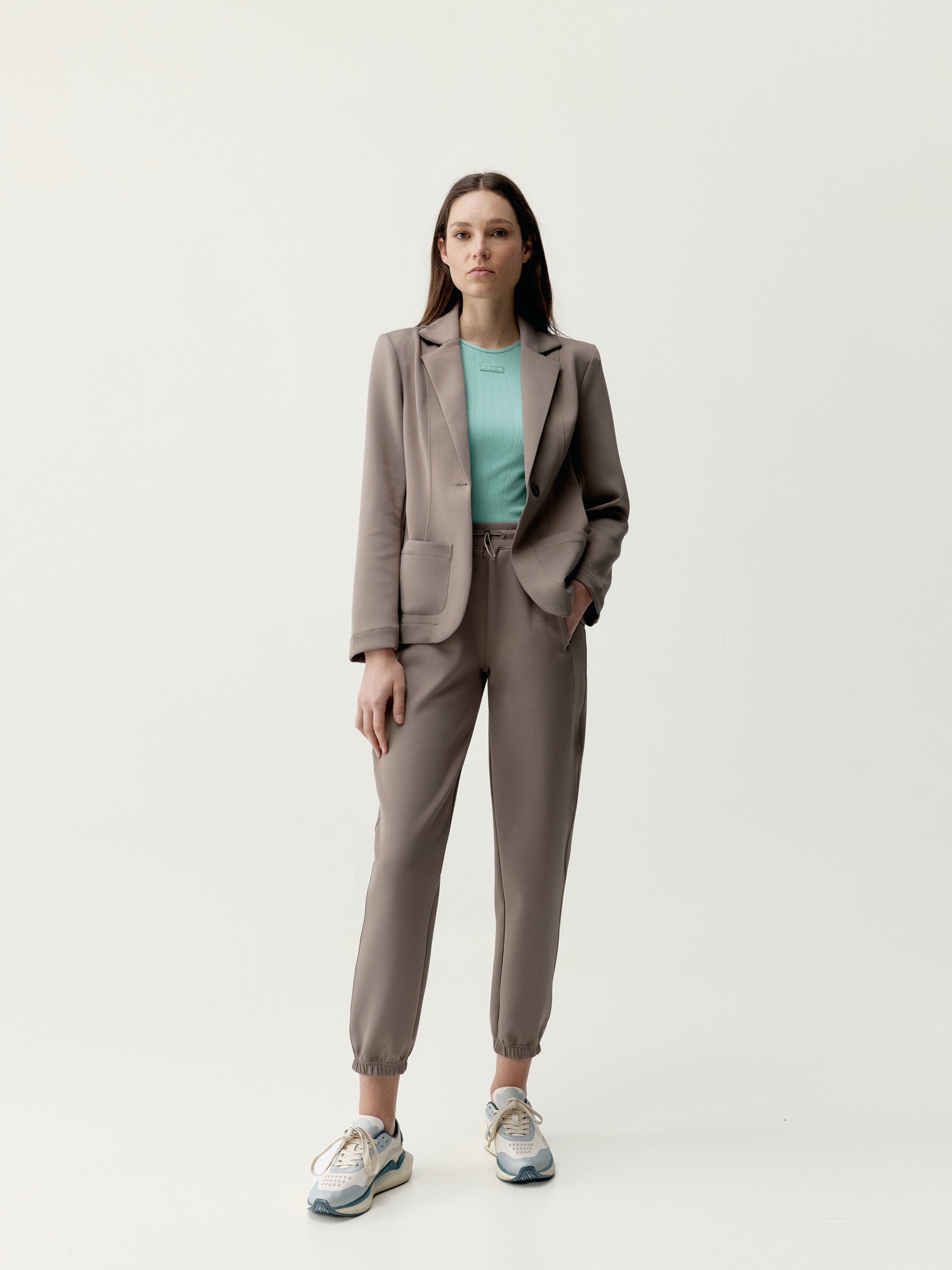 Straight-cut blazer, single-breasted Lyssa BORN Brown