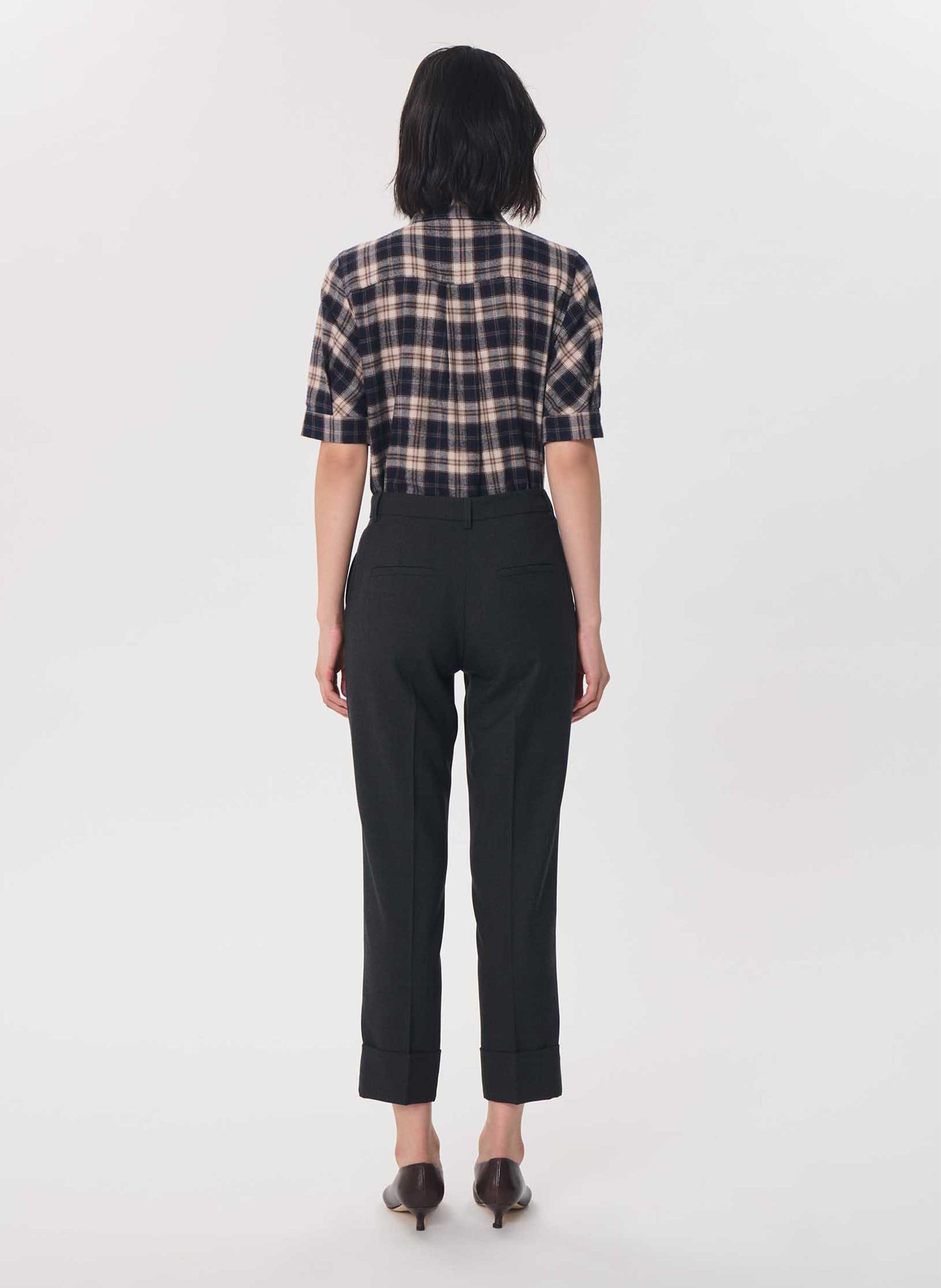 Pantalon carotte 7/8 ème uni TARA JARMON Gris