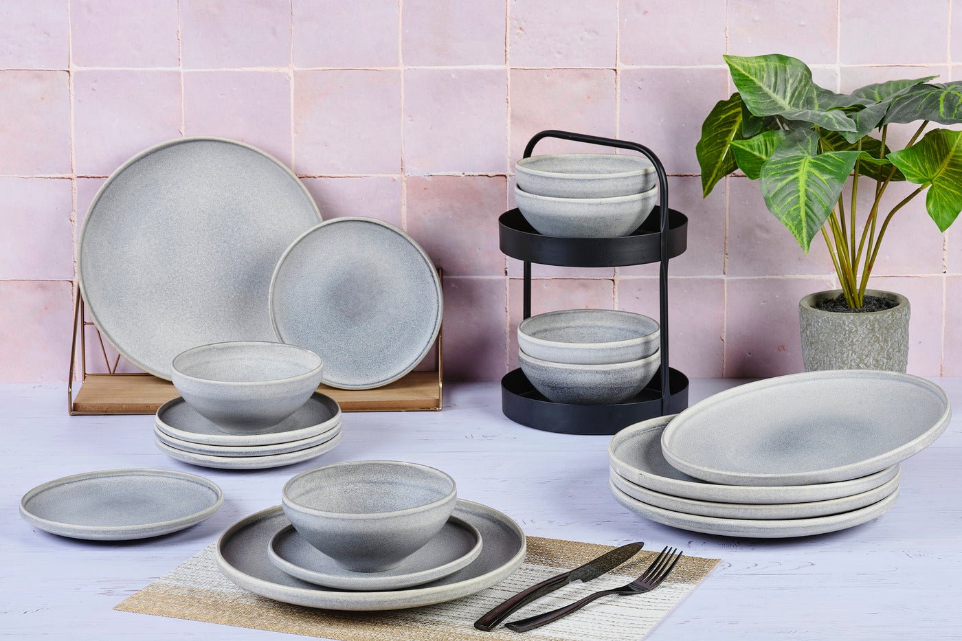 Service the essentials stone - 18 pieces - moon grey BJORN Grey