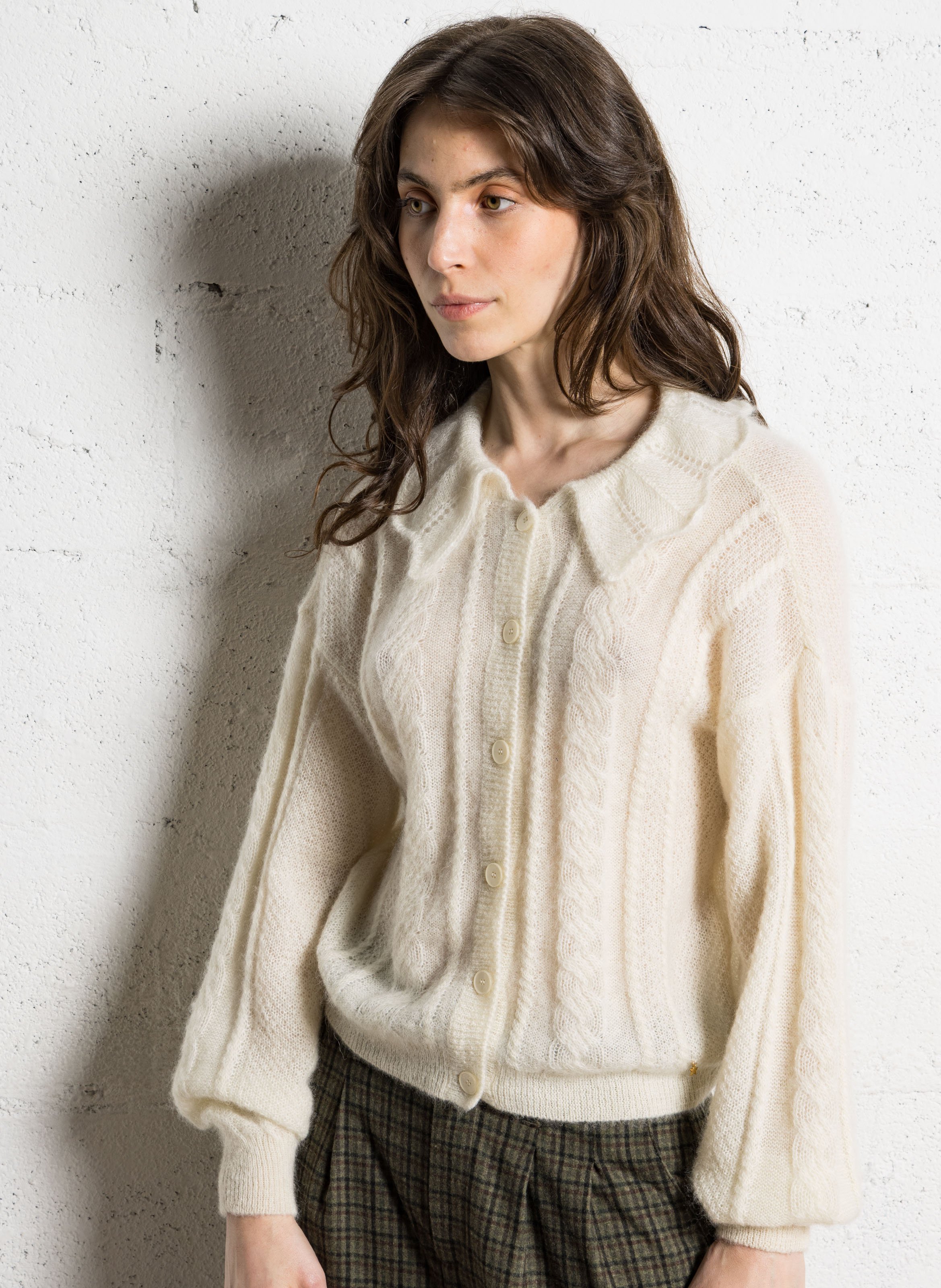 Gilet droit tressé en laine mélangée DES PETITS HAUTS