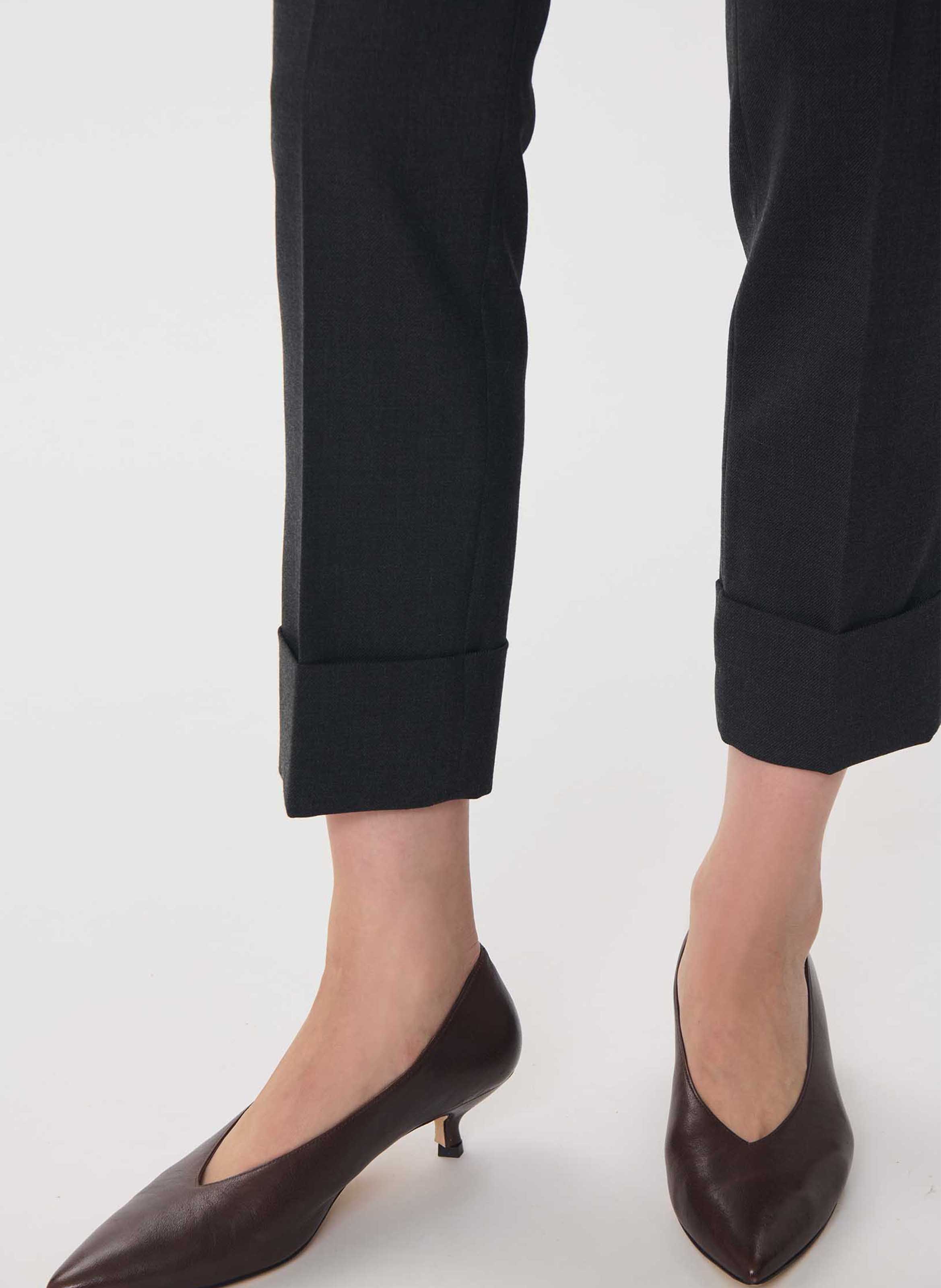 Pantalon carotte 7/8 ème uni TARA JARMON Gris