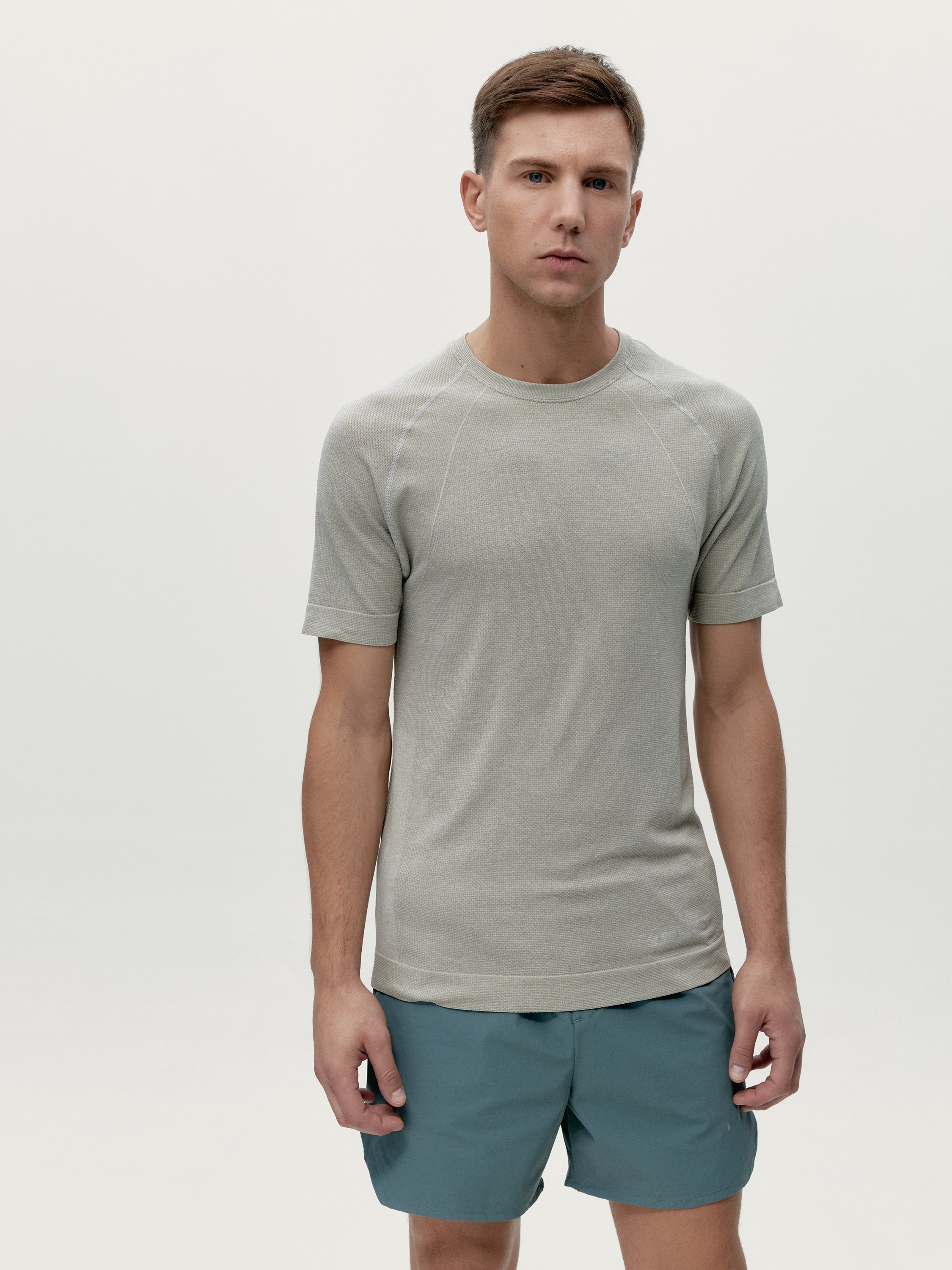 Sport t-shirt from Otawa BORN LIVING YOGA