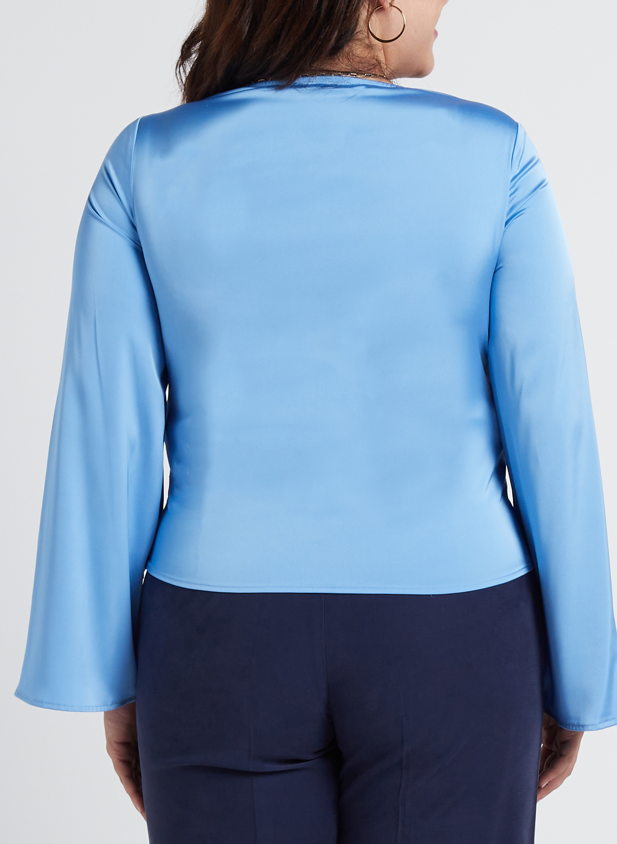 Flowing satin-finish V-neck top GINA TRICOT Blue