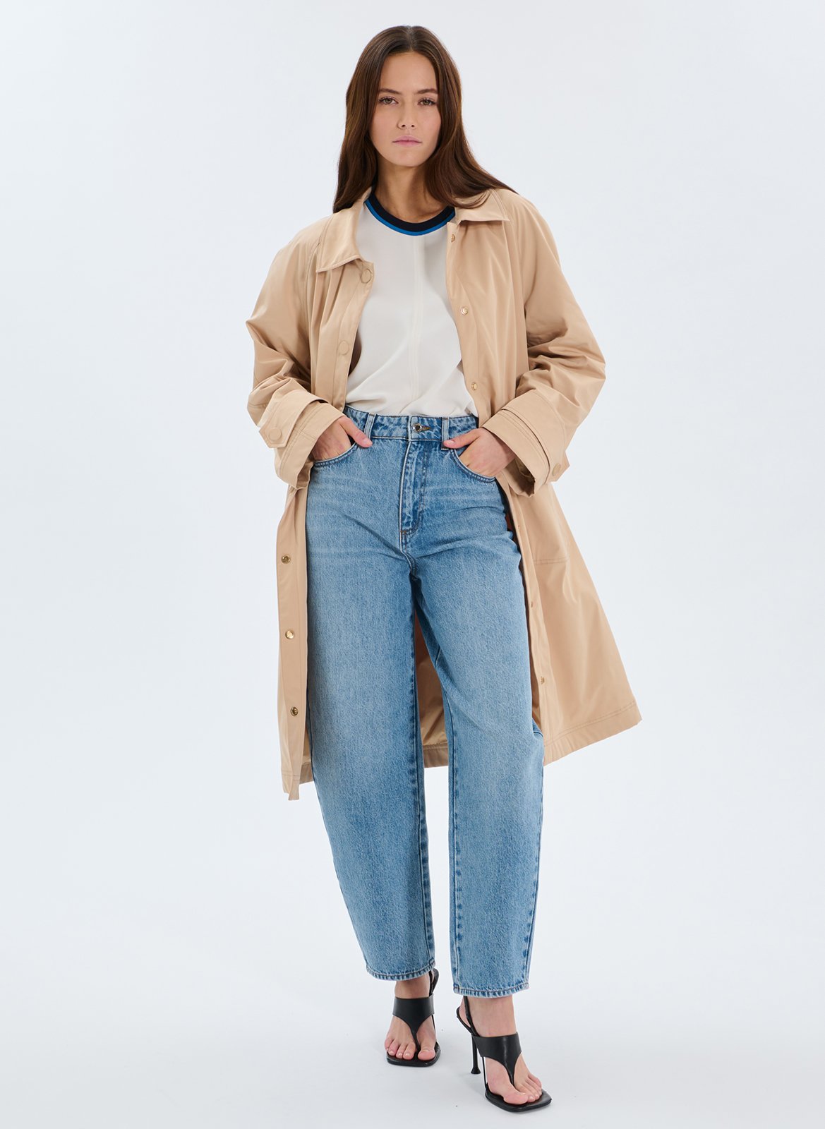 Langer Trenchcoat mit abnehmbarer Kapuze ZAPA Beige