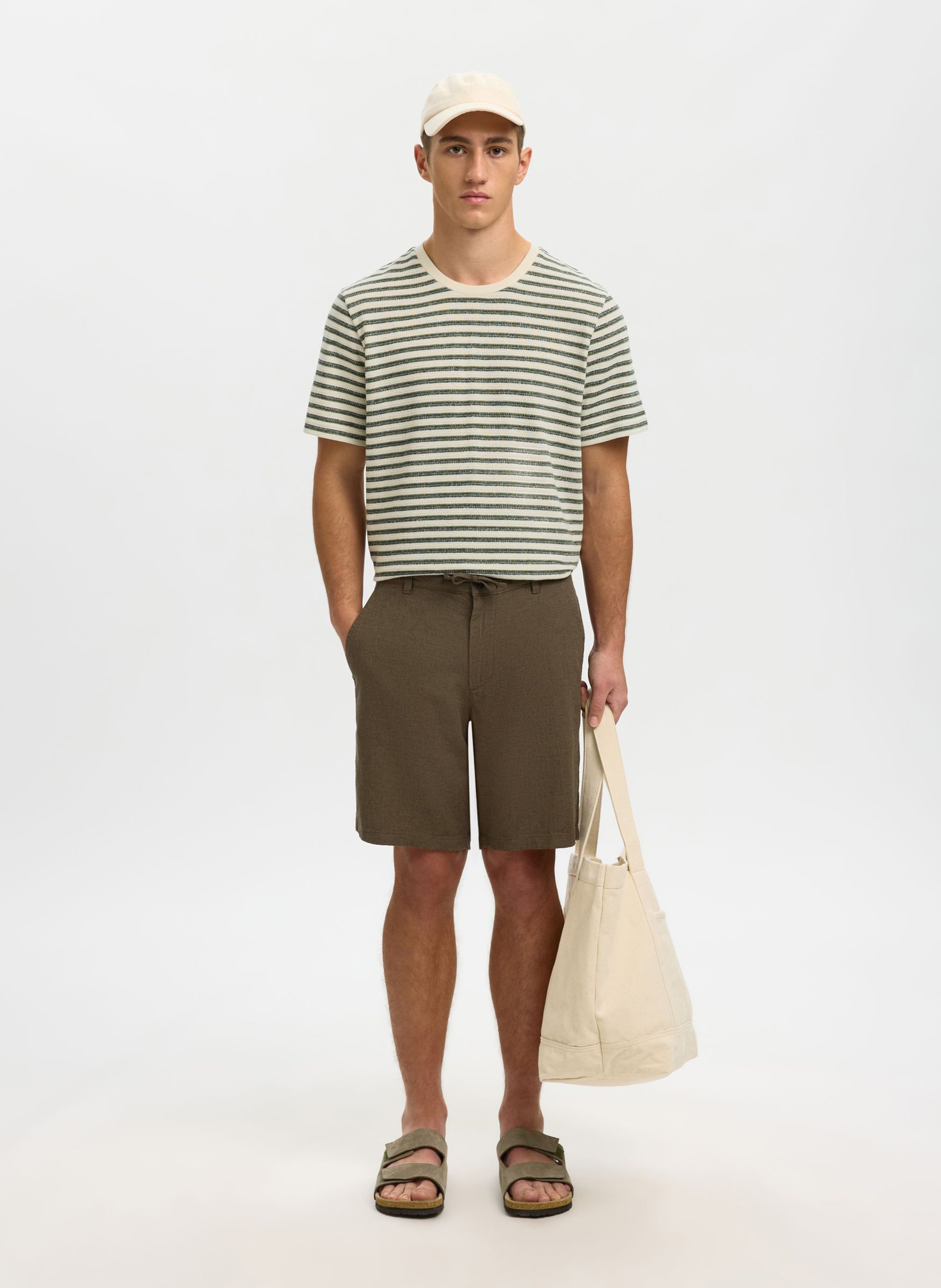 Rechte ronde hals T-shirt van gemengd biologisch katoen met strepen SELECTED Beige