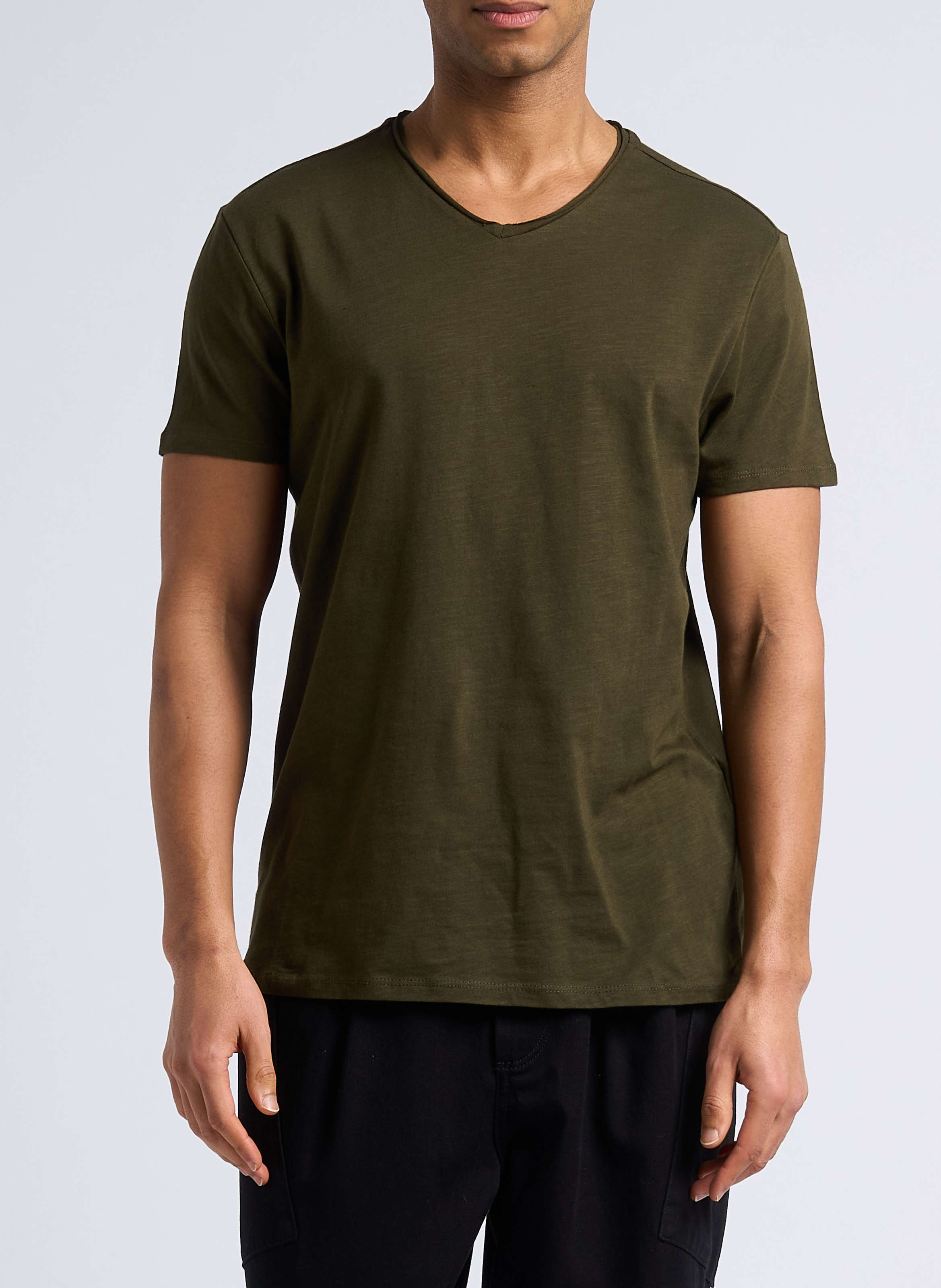 T-Shirt aus Baumwoll-Flammgarn mit V-Ausschnitt, Slim Fit IKKS Khaki
