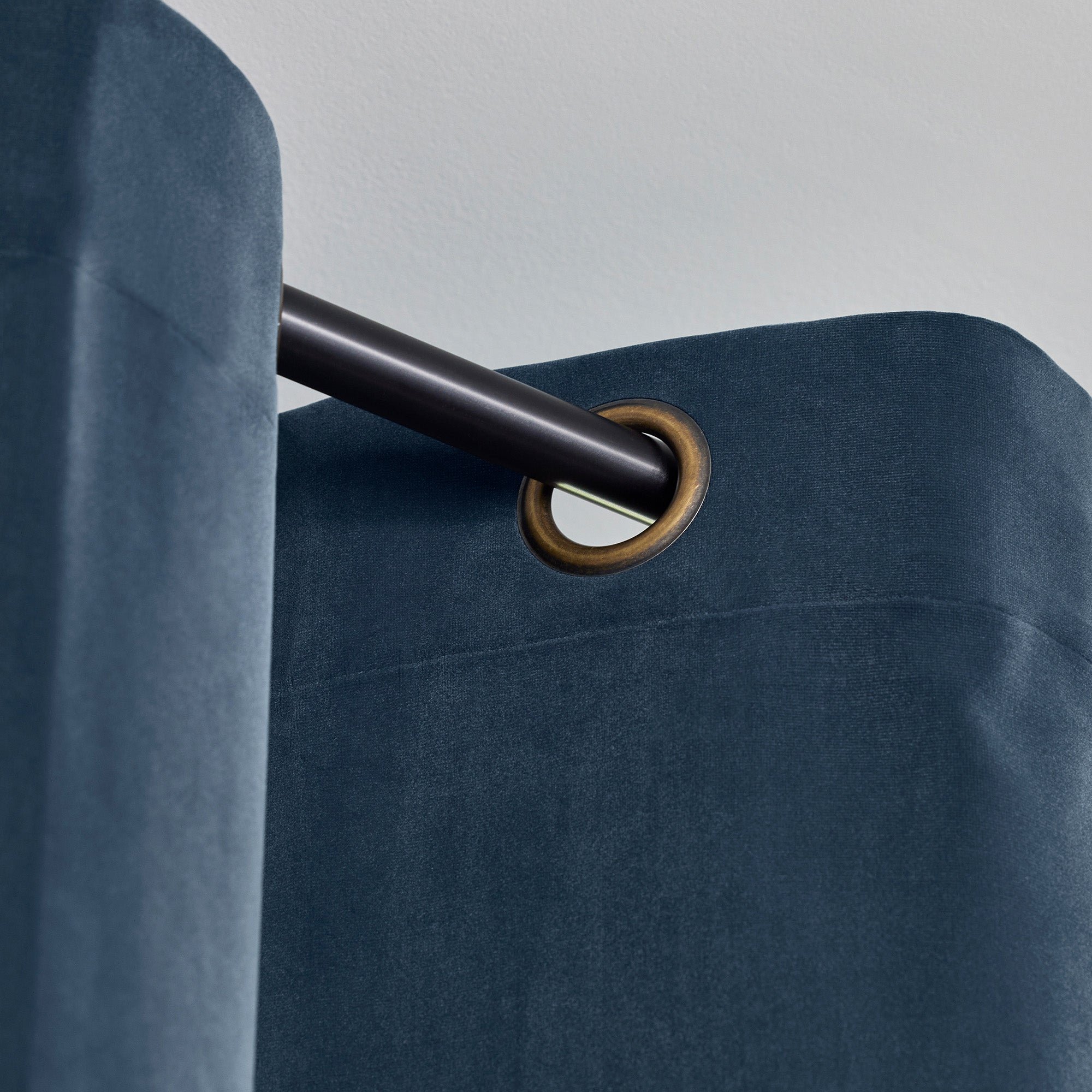 AQUARELA - Curtain with golden eyelets MADURA Blue