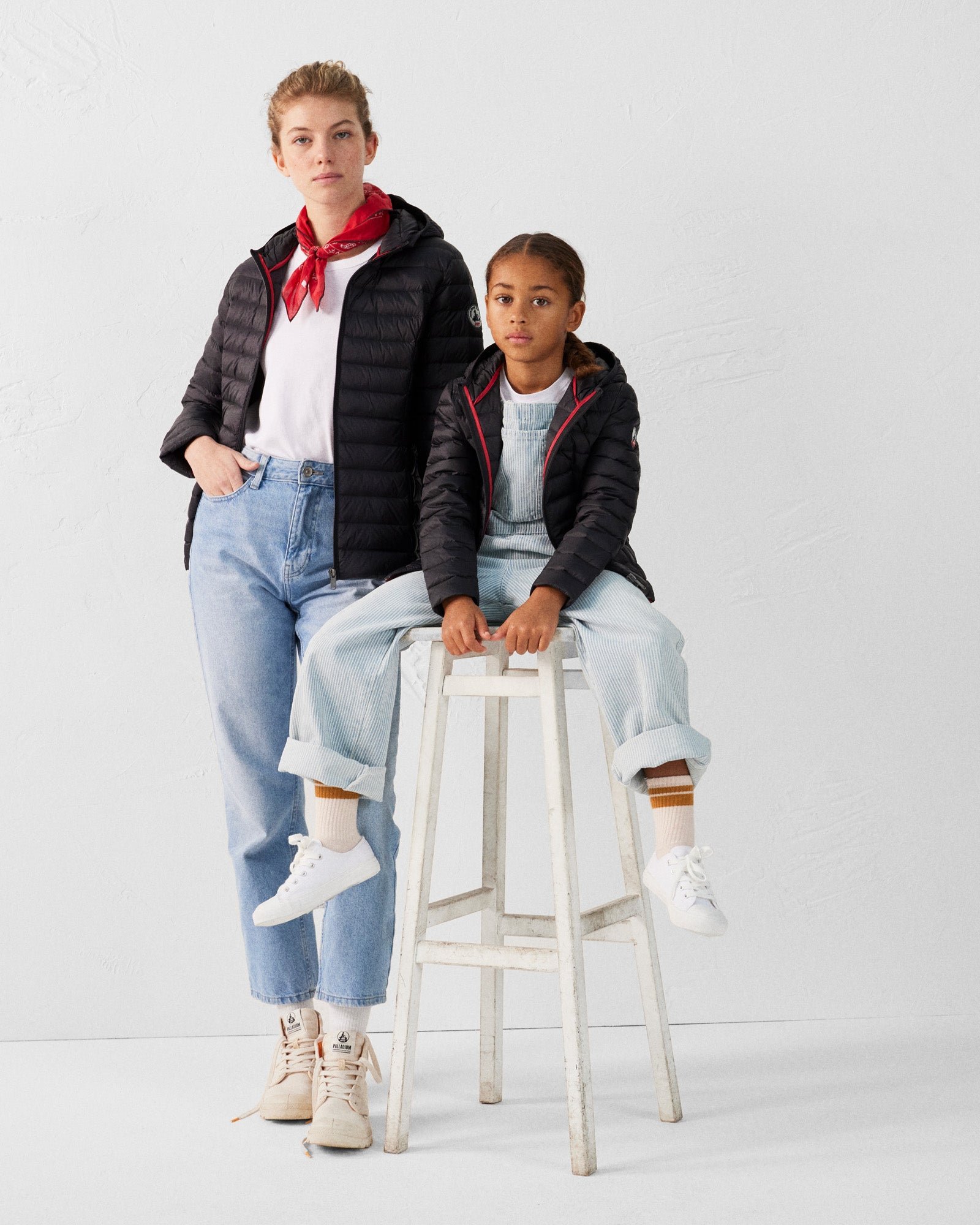 Lightweight hooded puffer jacket Cloe JOTT Black