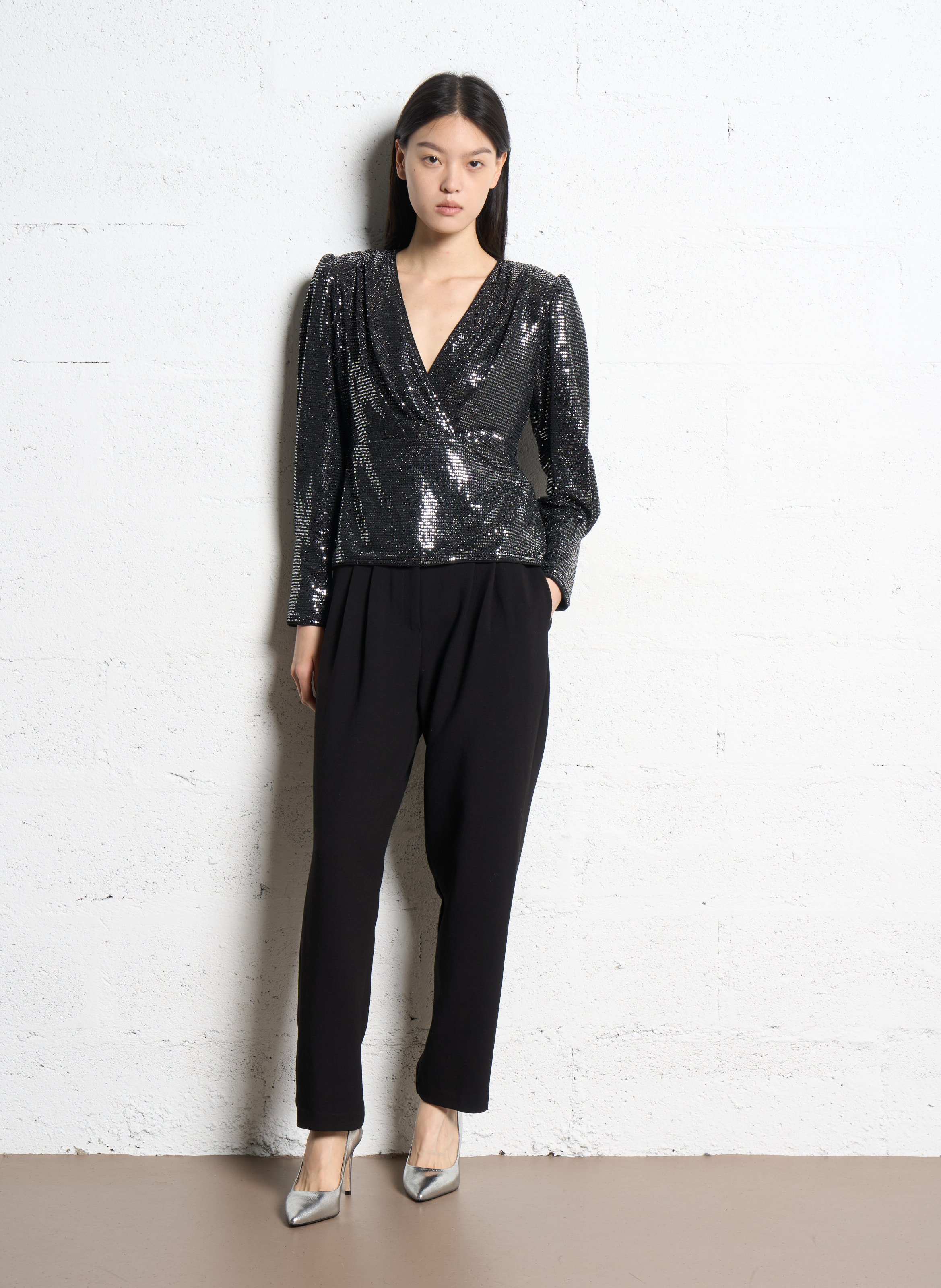 Strukturierter Wickeltop mit Pailletten SUNCOO Silber