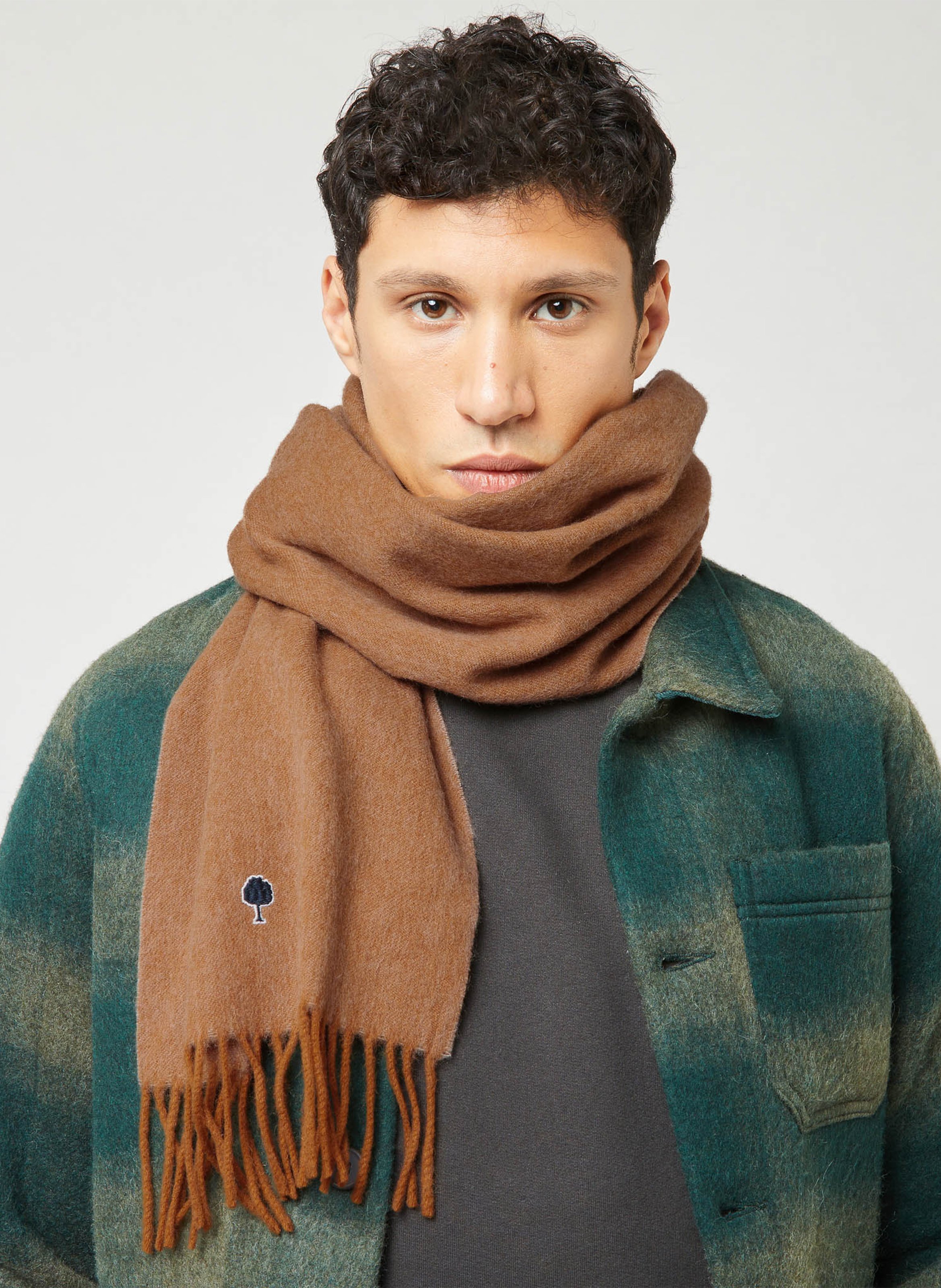 Einfarbiger Schal mit besticktem Logo aus Wolle FAGUO Braun