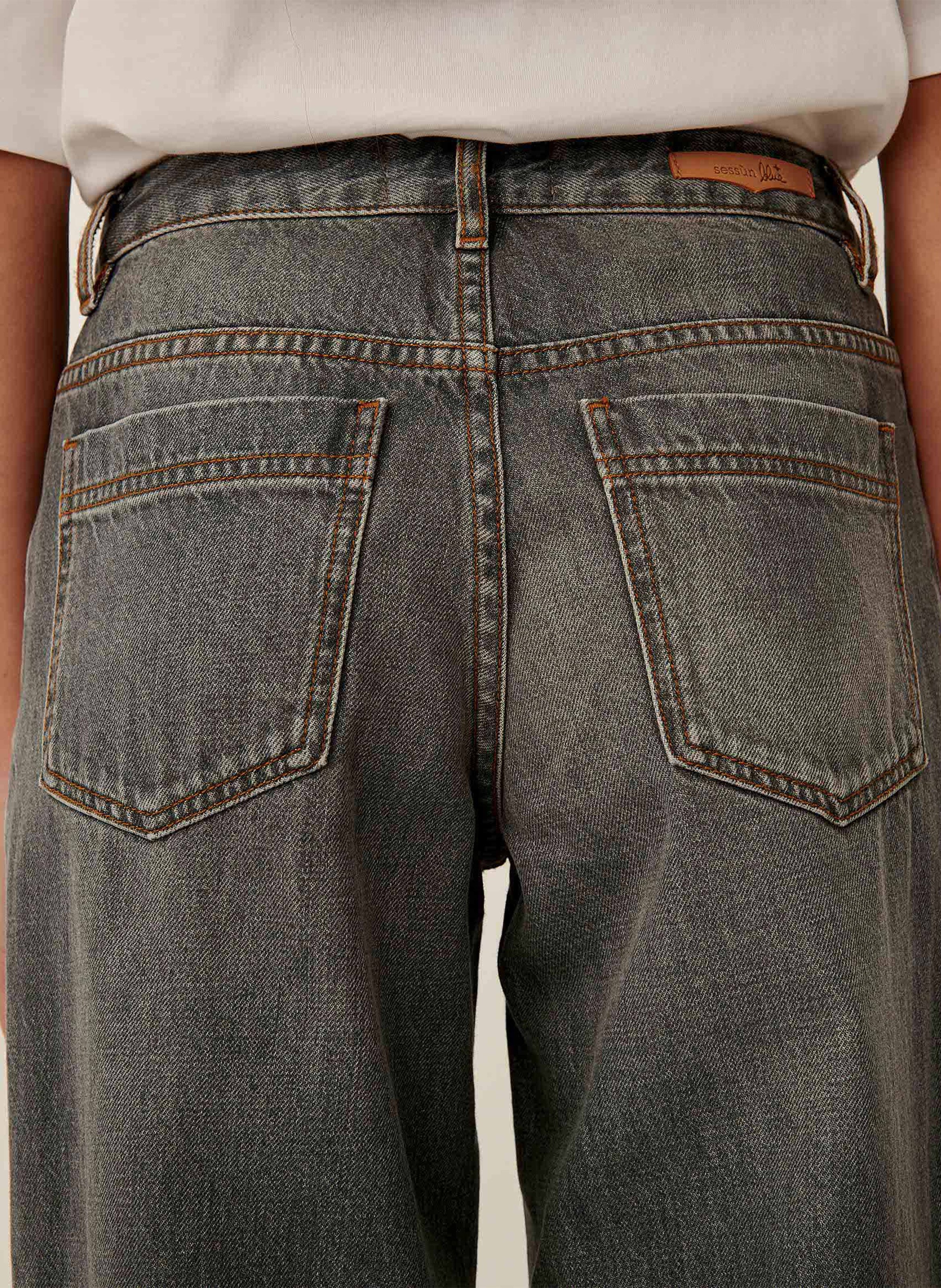 Stone Washed Straight Cut Jeans mit niedrigem Bund | Grau SESSUN Damen