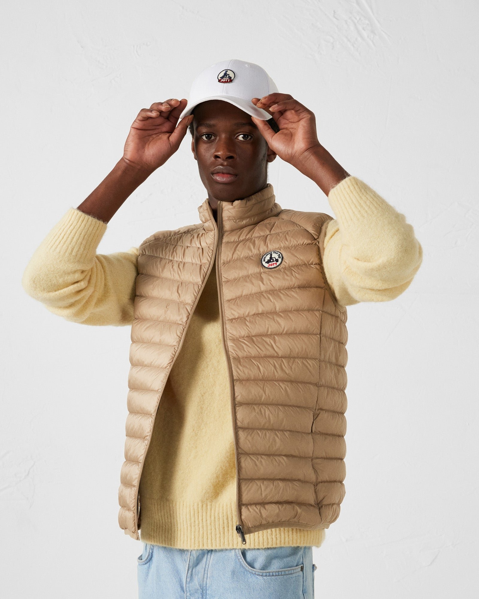 Sleeveless puffer jacket Tom JOTT Beige