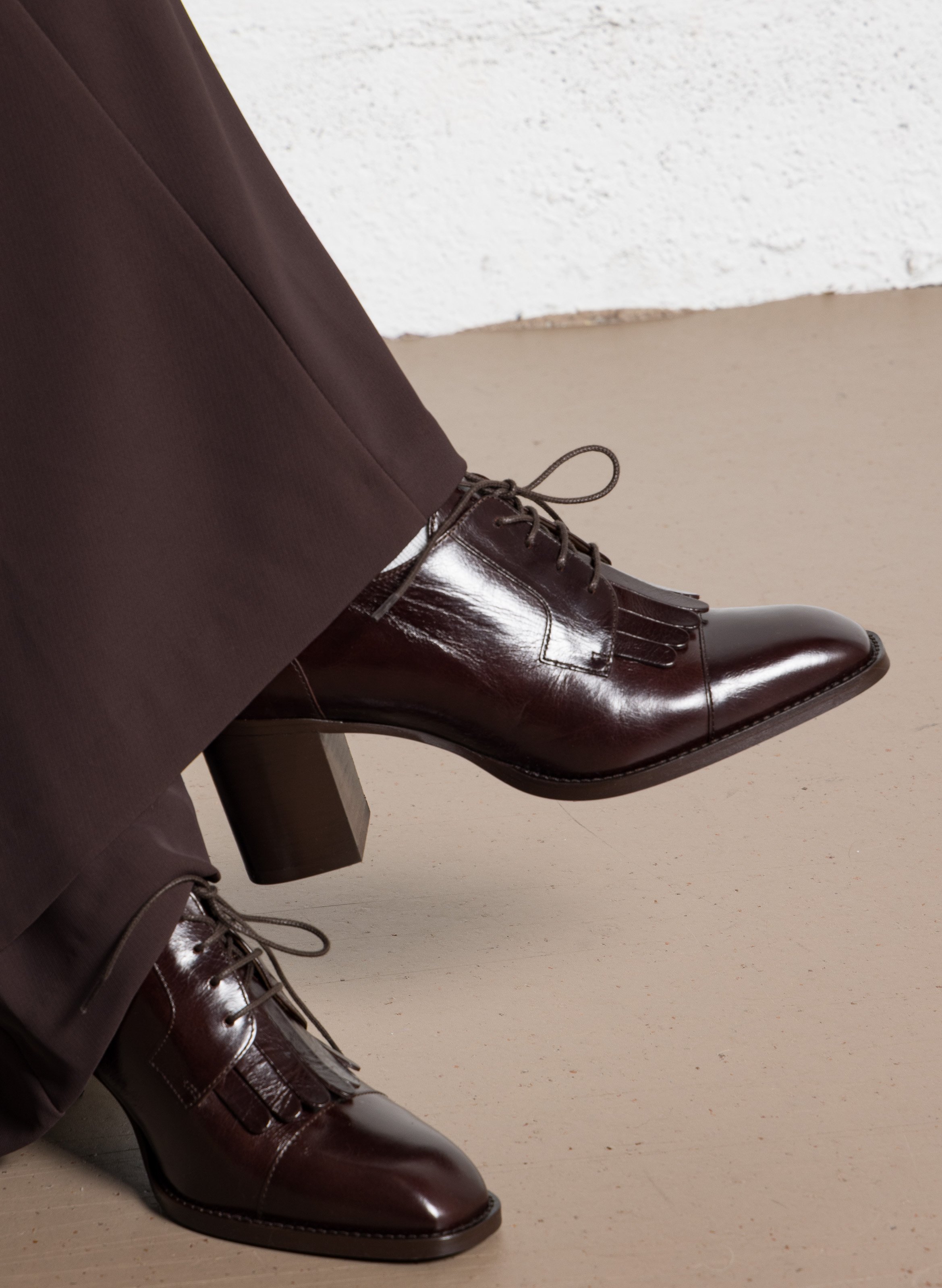 Mocassins vernis à talons en cuir MAISON 123 Marron