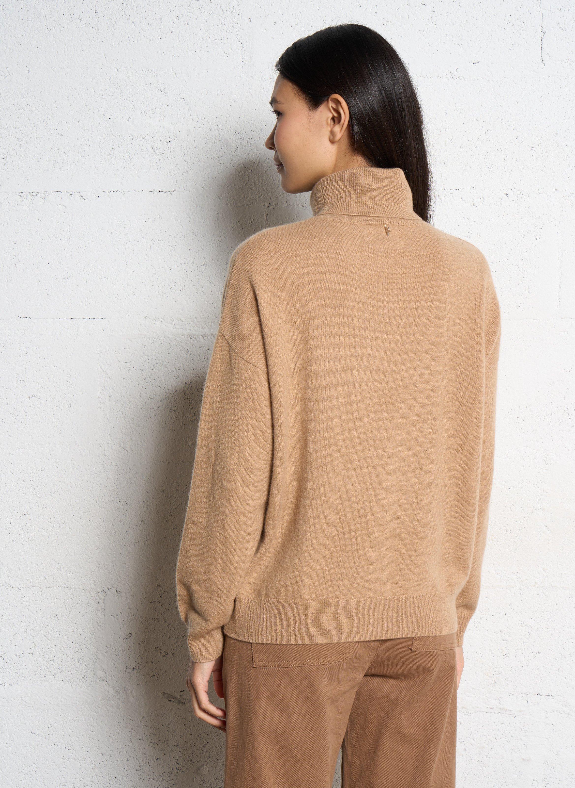Pull oversize col roulé en cachemire SUD EXPRESS Beige