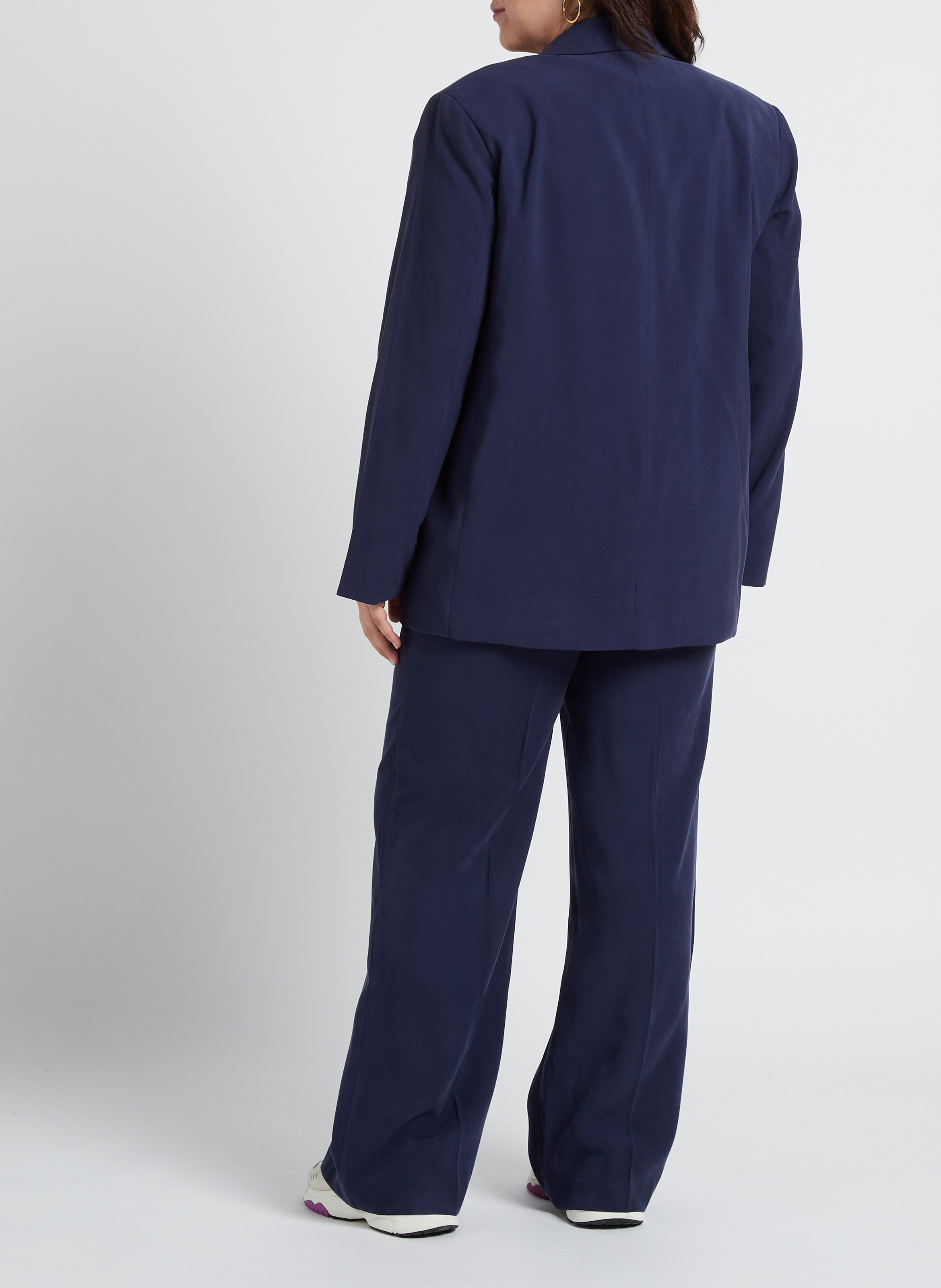 Fließende, gerade geschnittene Hose GINA TRICOT Blau