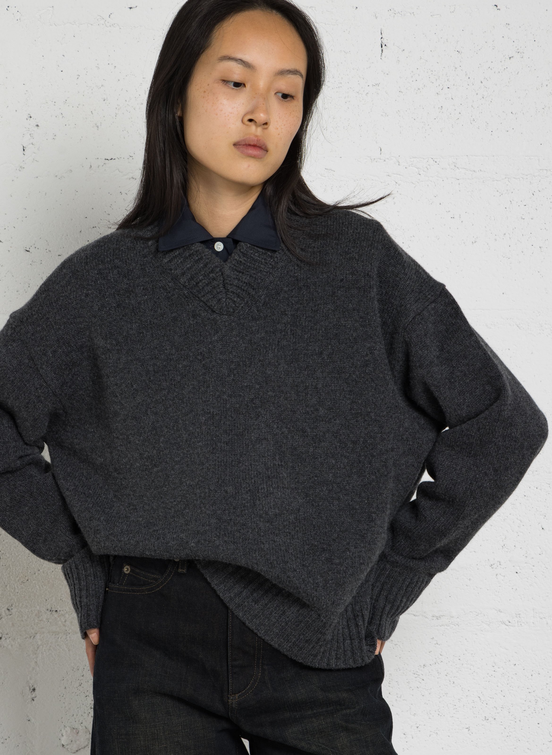 Pull oversize col V en laine  SOEUR Gris
