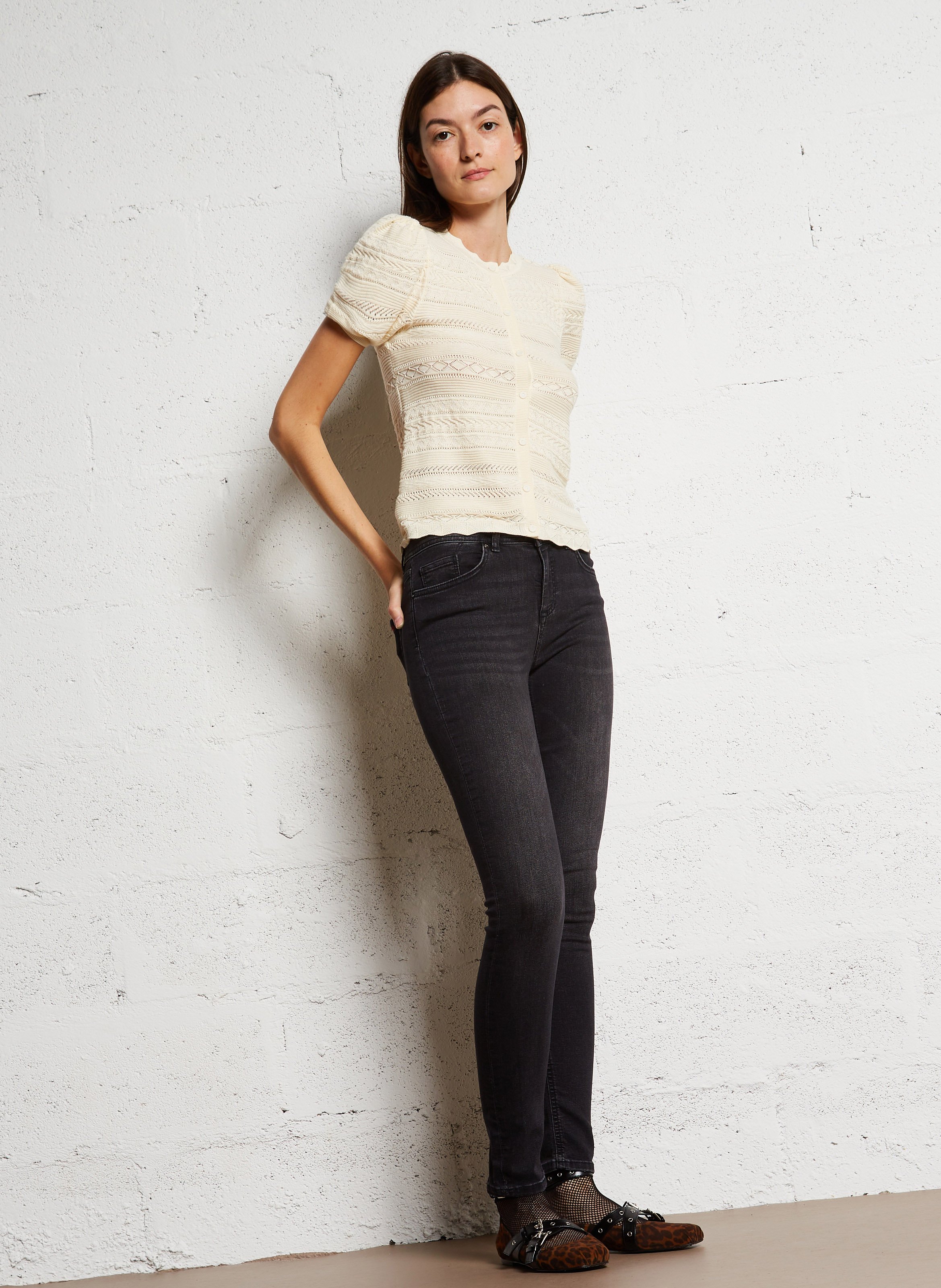 Kortgeknoopte mouwloze vest van gemengd katoen BA&SH Beige