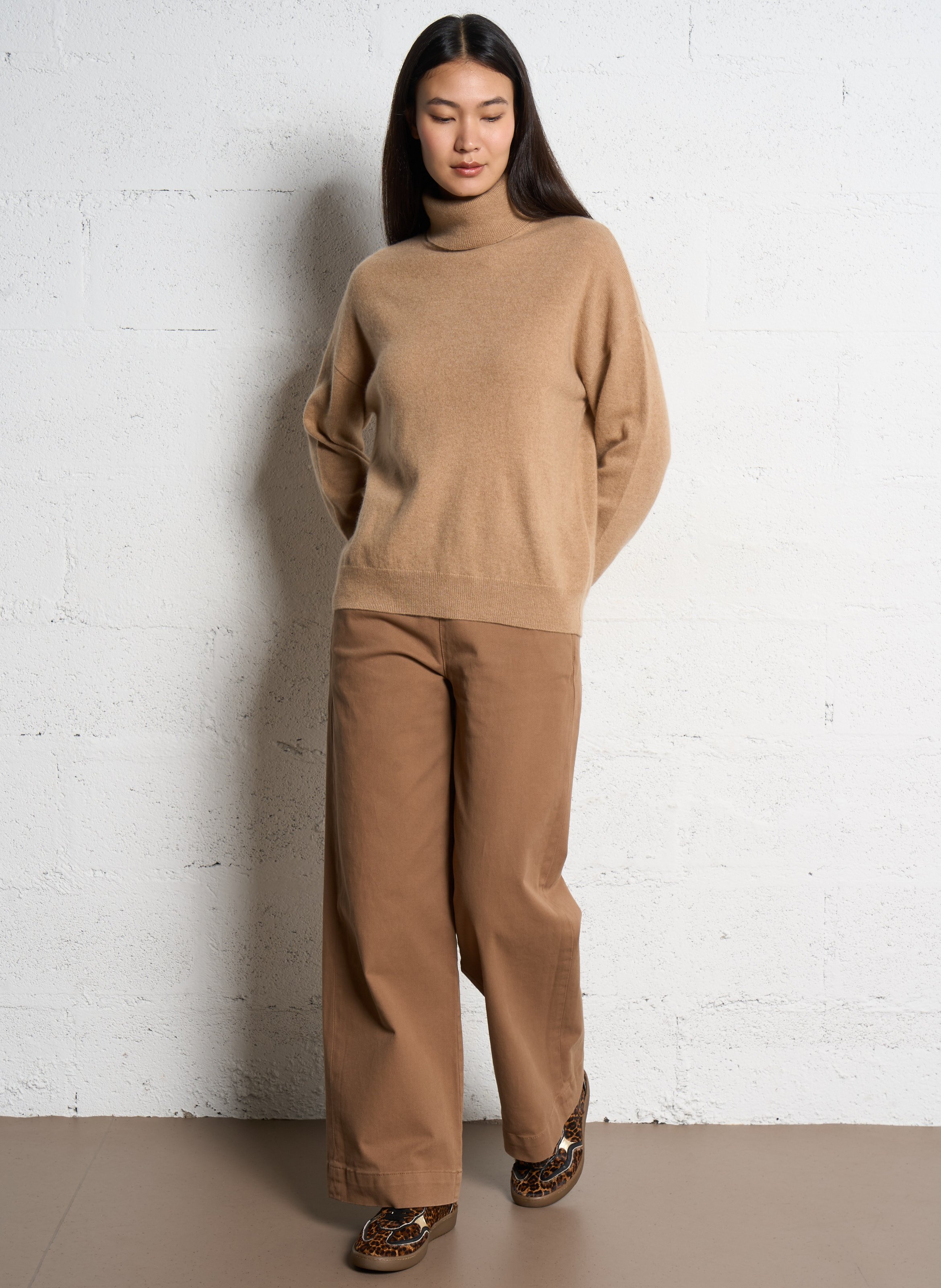 Pull oversize col roulé en cachemire SUD EXPRESS Beige