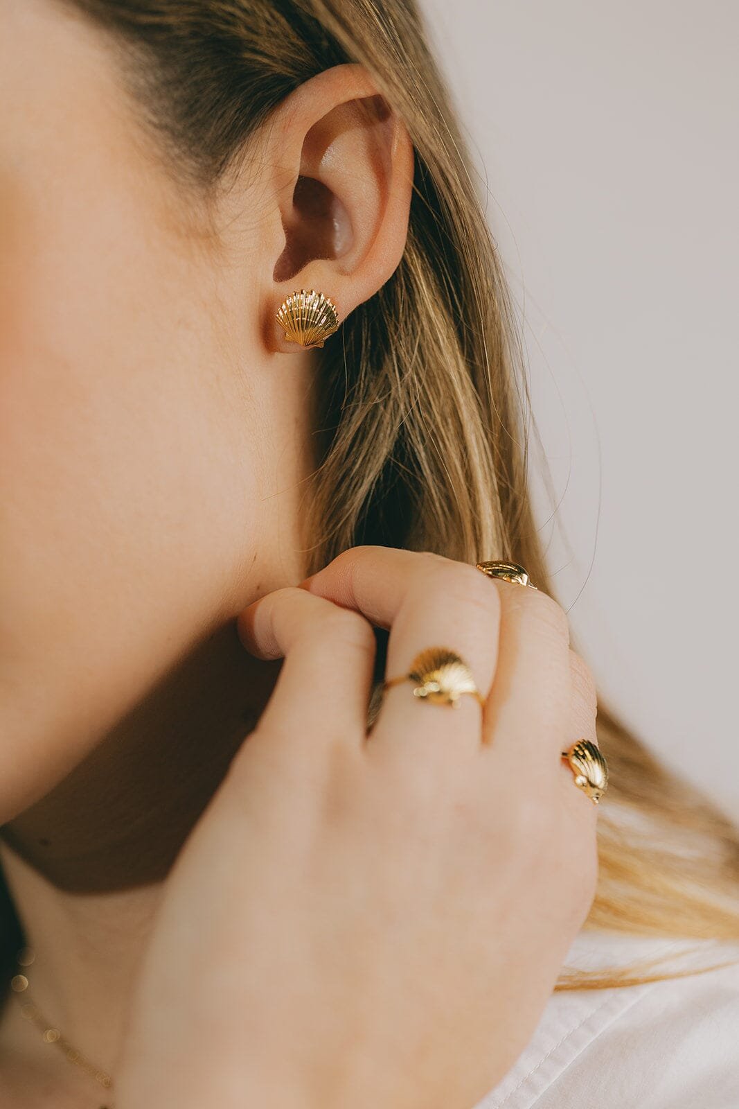 Gold-plated seashell ring Golden